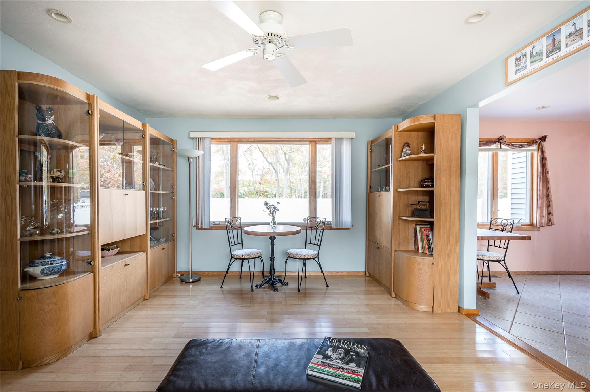 21 Woodridge Road, Hampton Bays, NY 11946