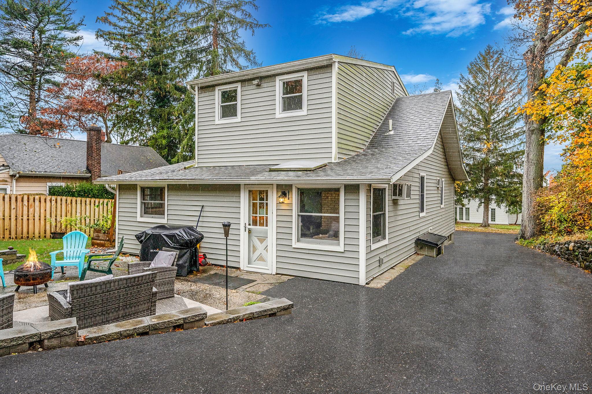 291 Terry Road, Smithtown, NY 11787