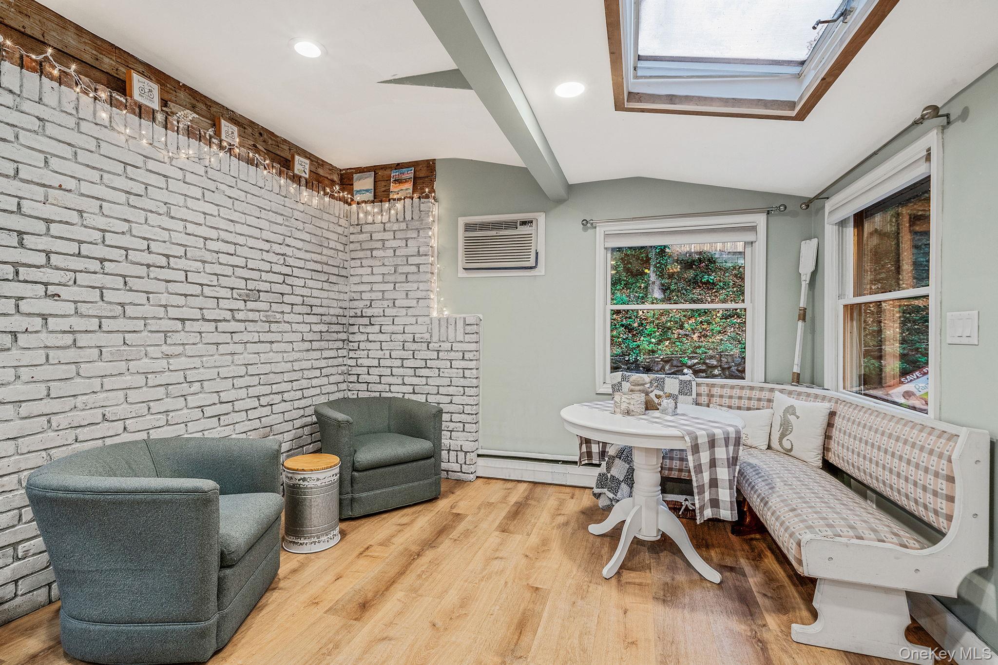 291 Terry Road, Smithtown, NY 11787