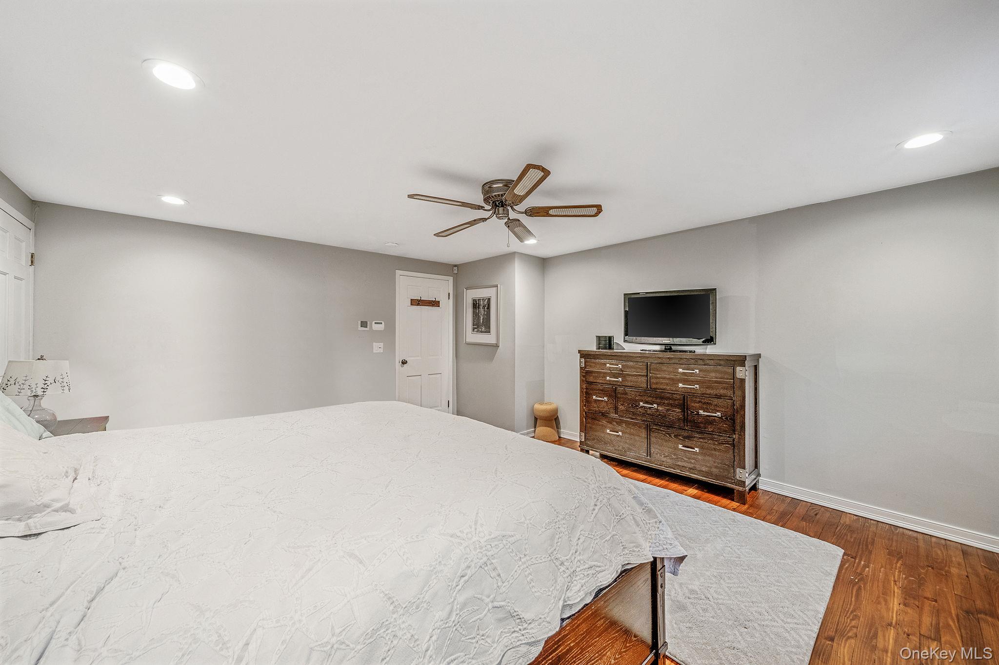 291 Terry Road, Smithtown, NY 11787