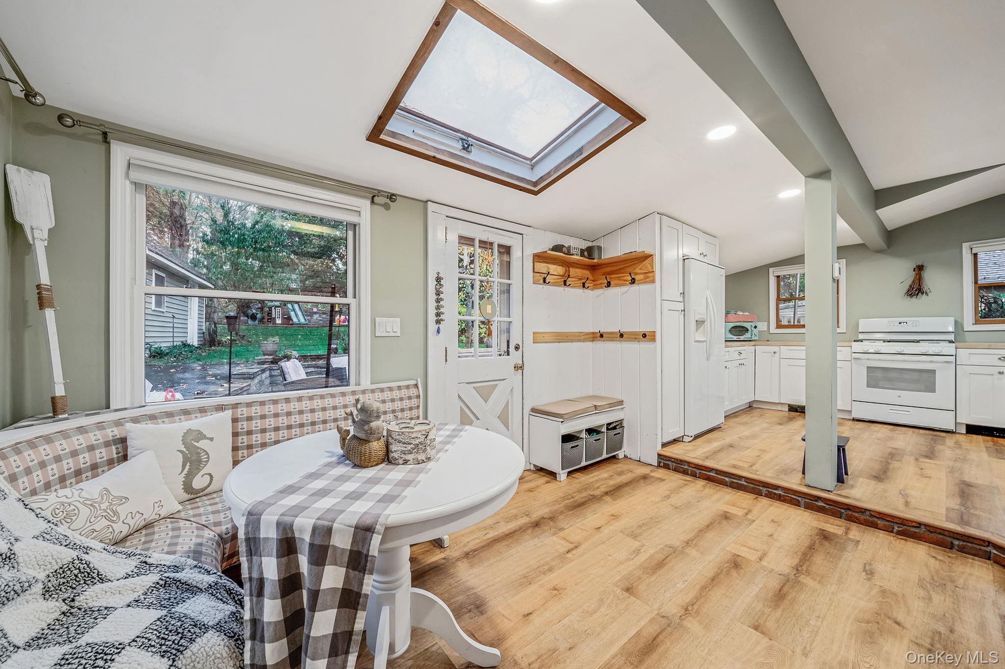 291 Terry Road, Smithtown, NY 11787