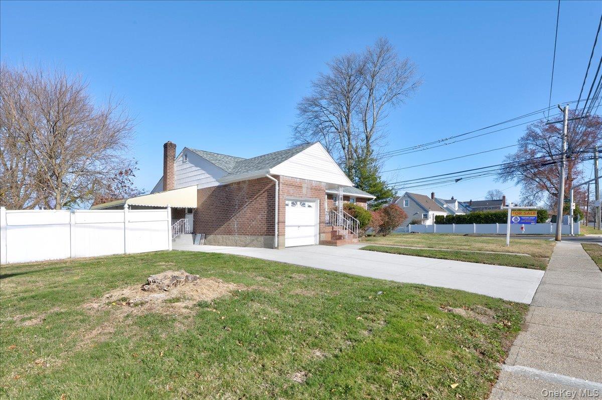 95 Harold Avenue, Hempstead, NY 11550