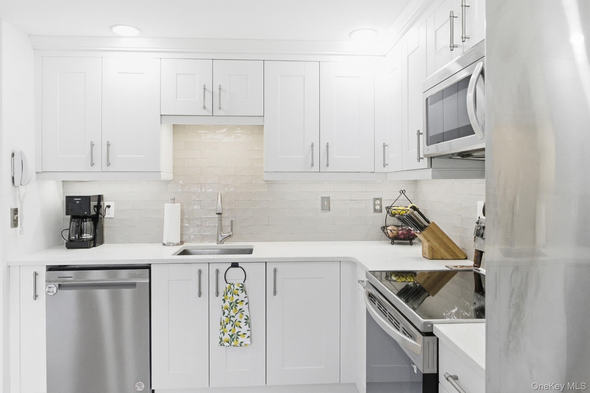 904 Kings Way # #904, Carmel, NY 10512