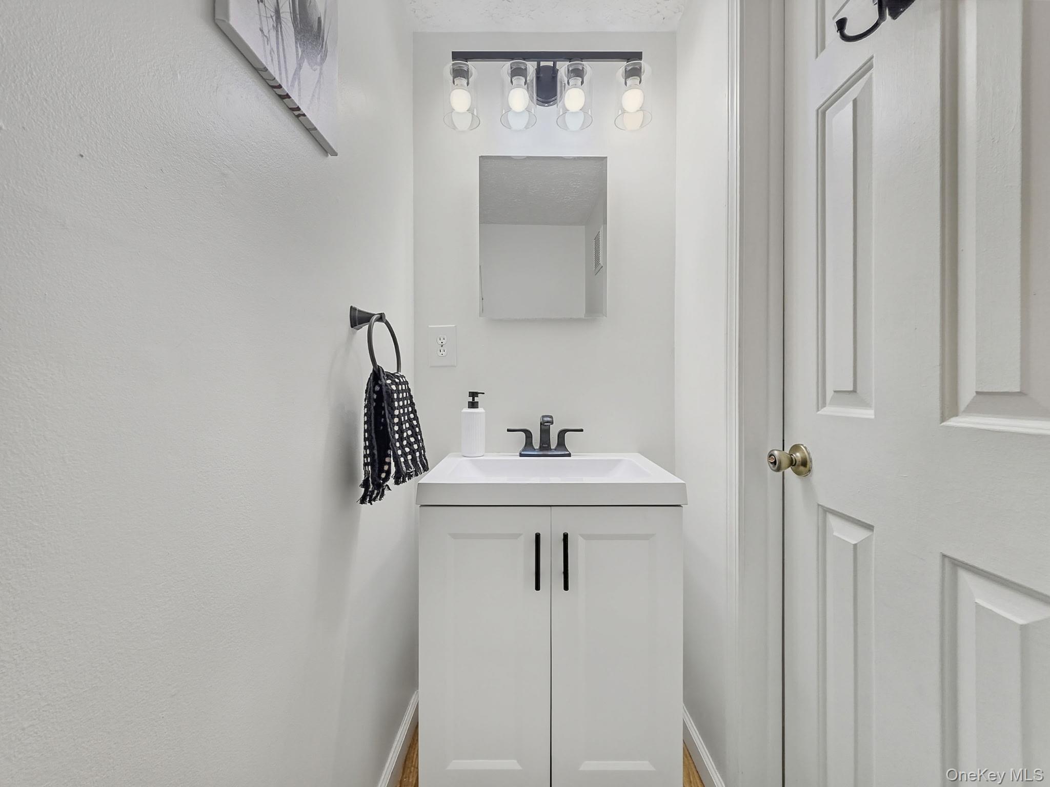 904 Kings Way # #904, Carmel, NY 10512