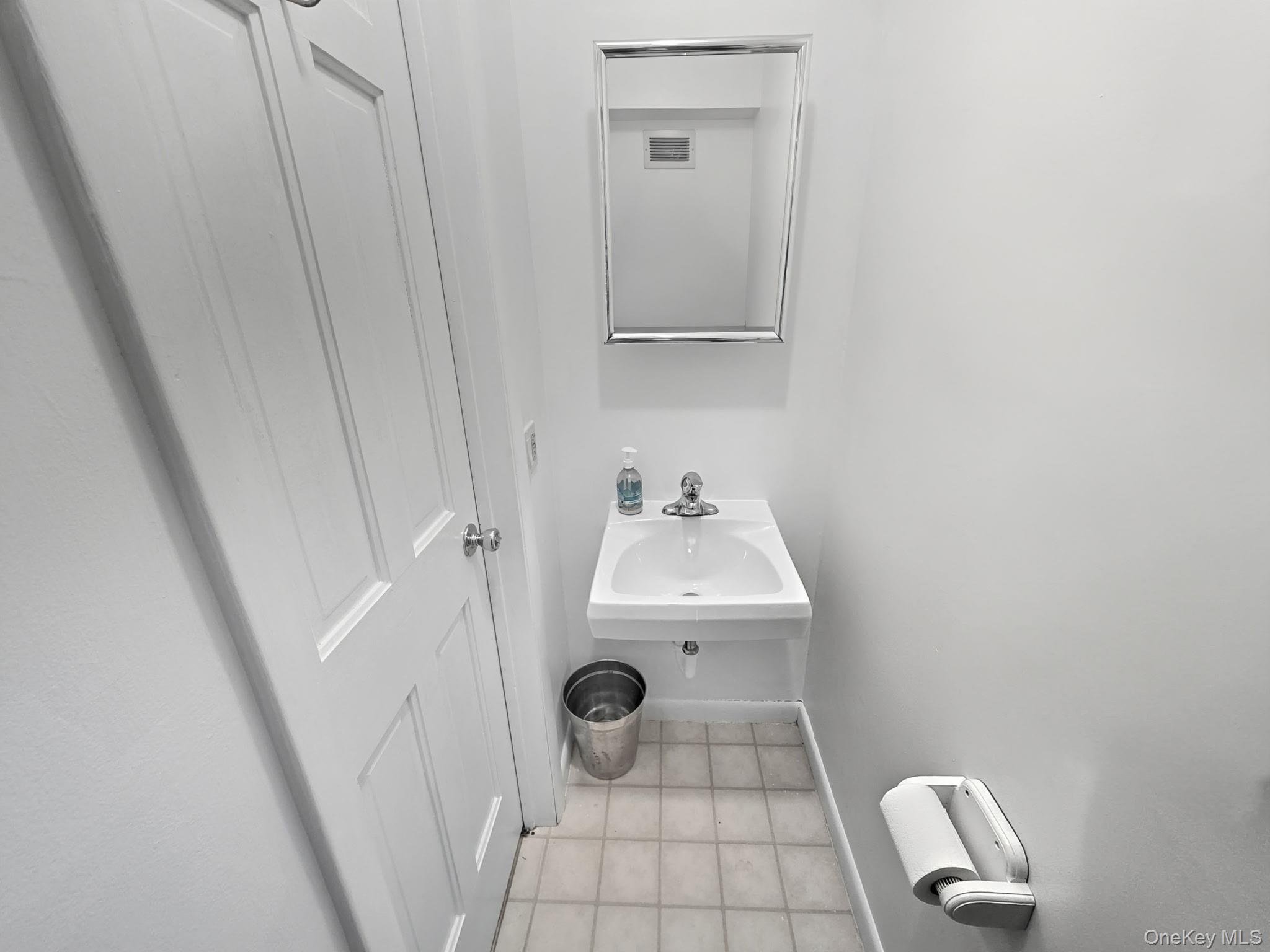 904 Kings Way # #904, Carmel, NY 10512