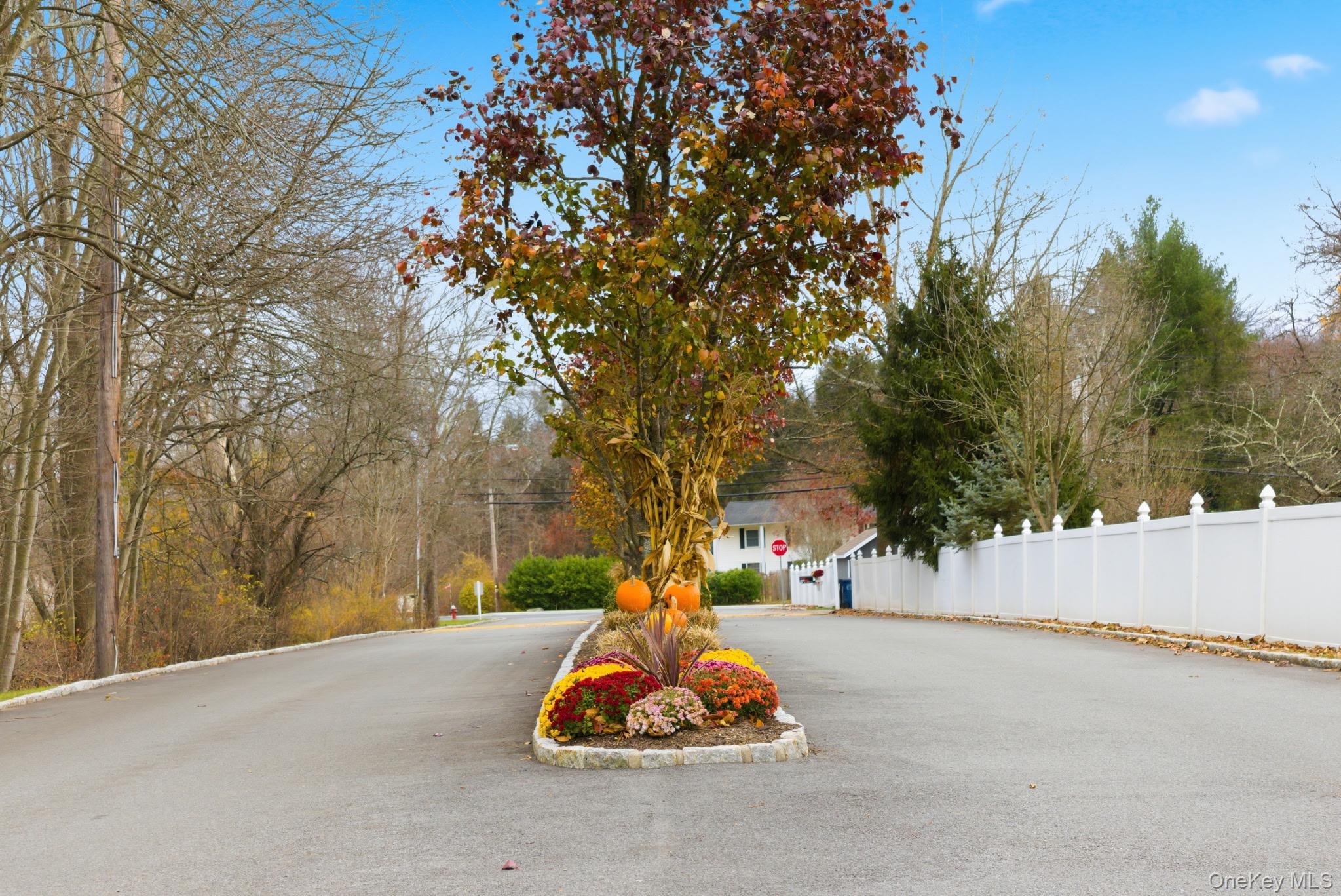 904 Kings Way # #904, Carmel, NY 10512