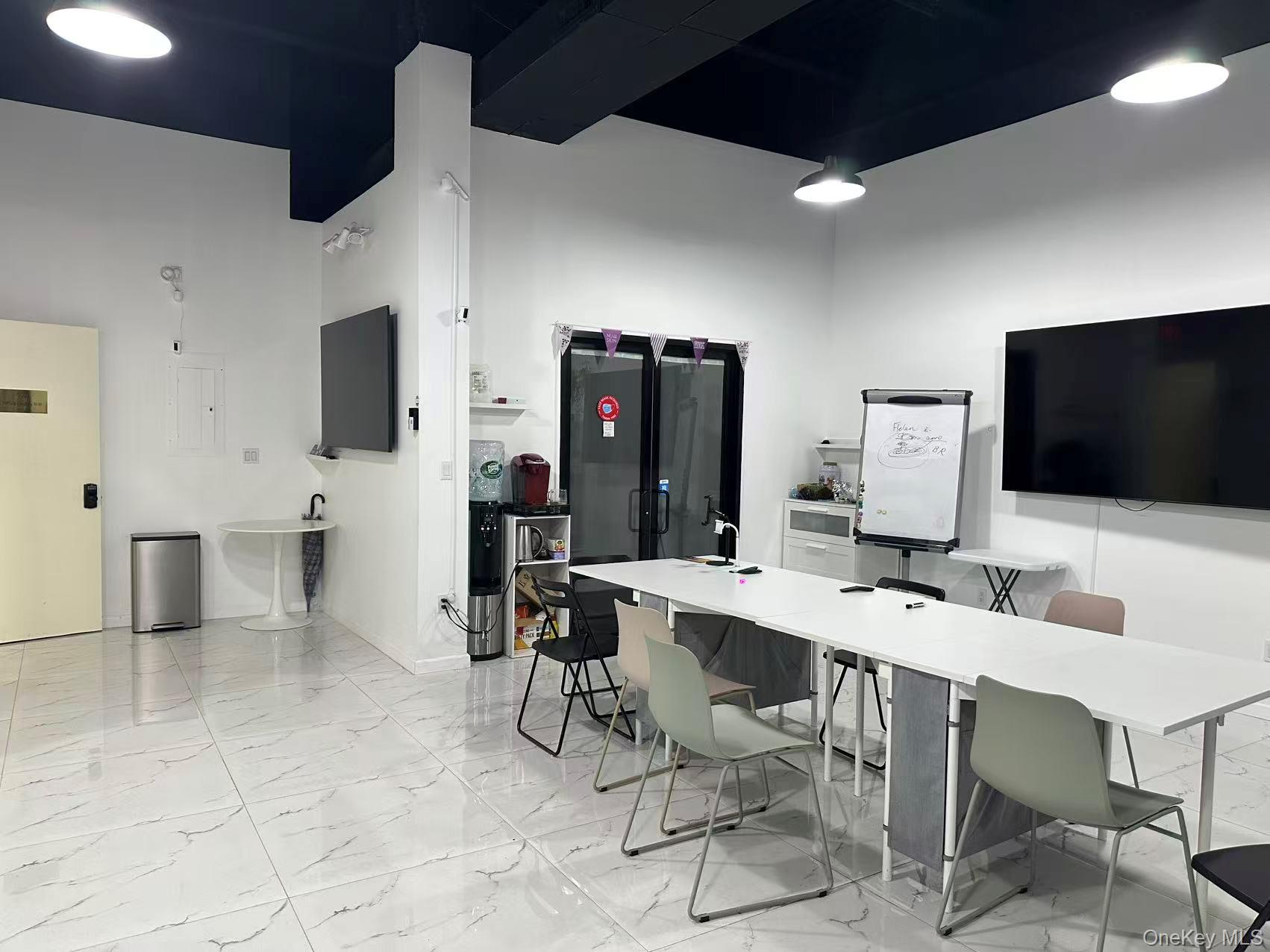 13633 37th Avenue # 2A, Flushing, NY 11354