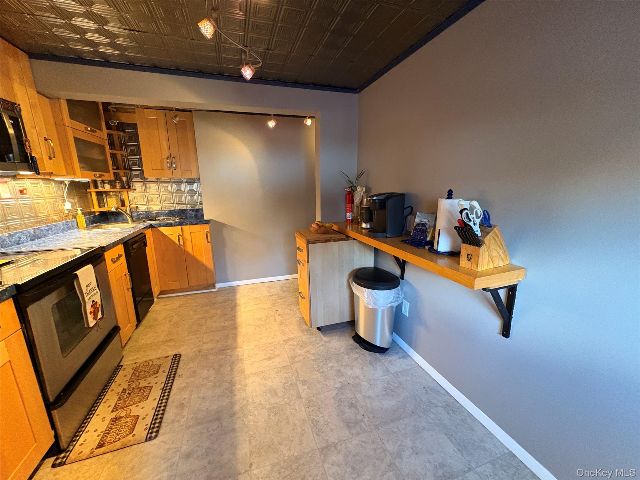 364 W 2nd Street, West Islip, NY 11795