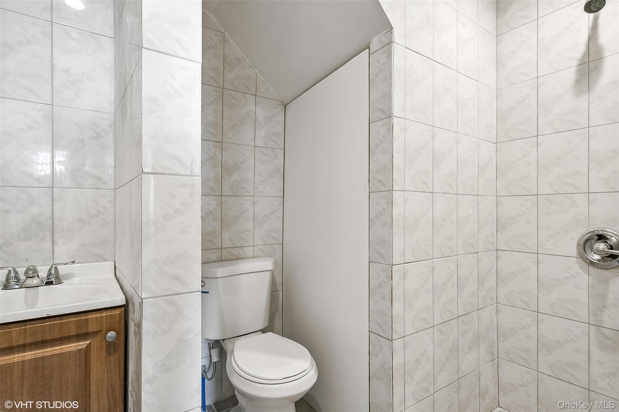 15 Stewart Place, Yonkers, NY 10701