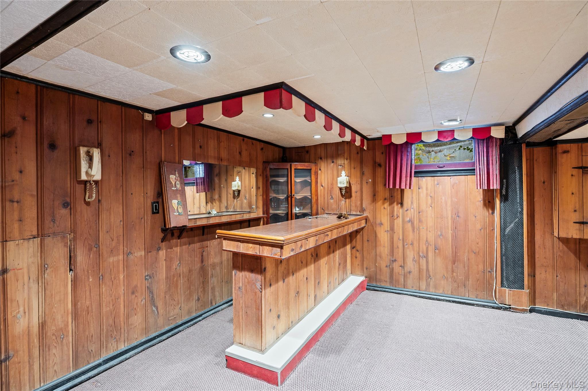 35 Lipton Lane, Williston Park, NY 11596