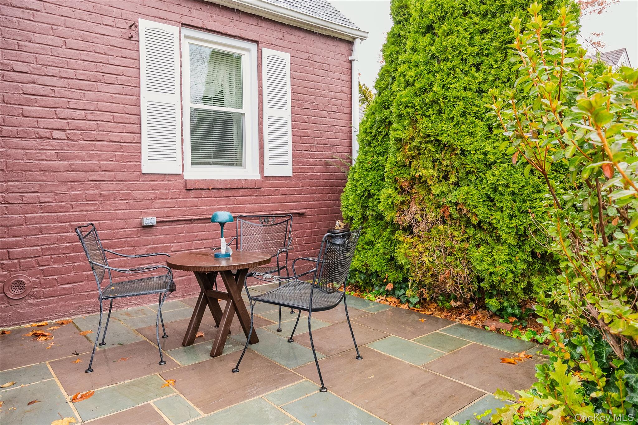 35 Lipton Lane, Williston Park, NY 11596