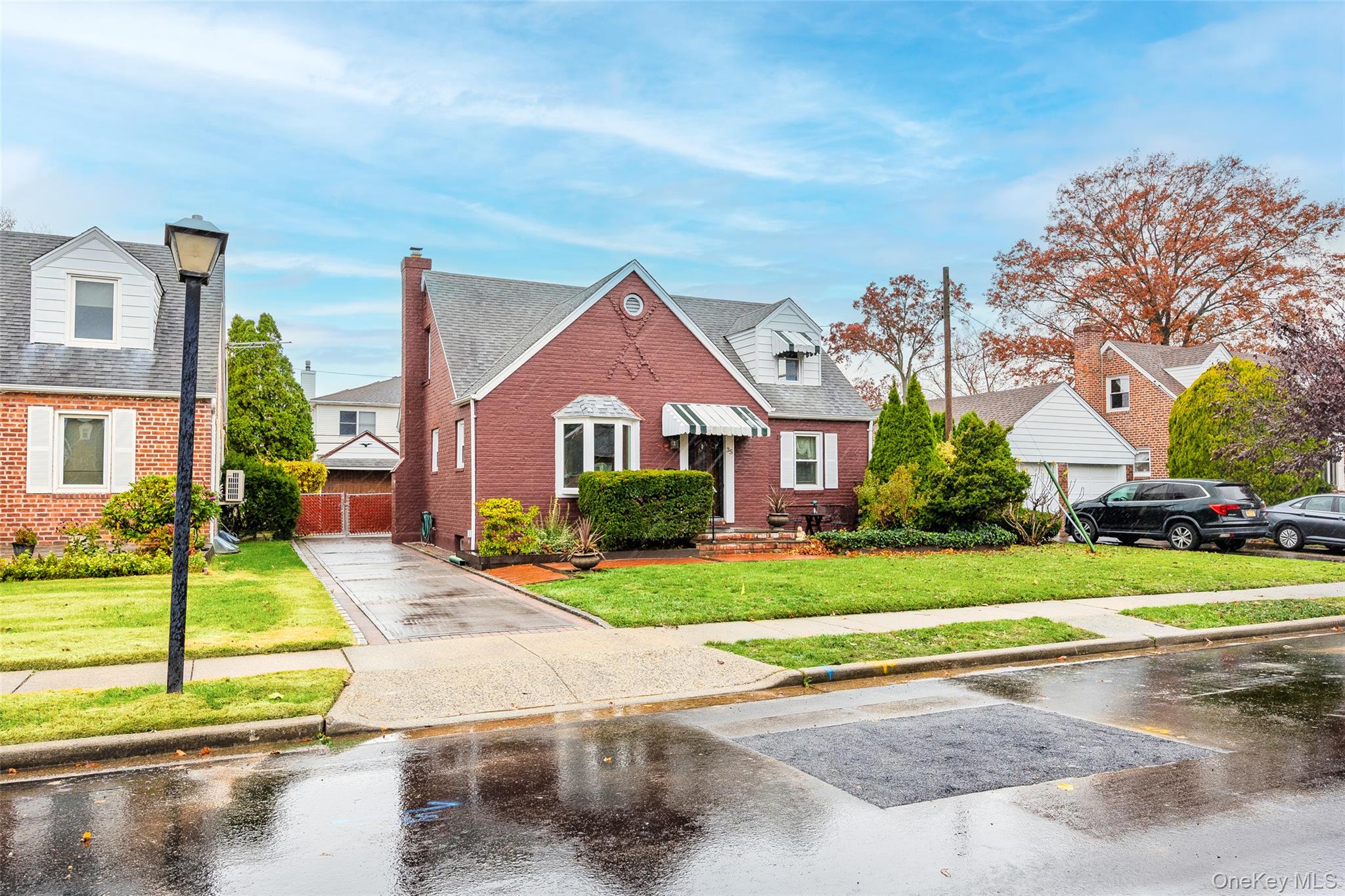 35 Lipton Lane, Williston Park, NY 11596