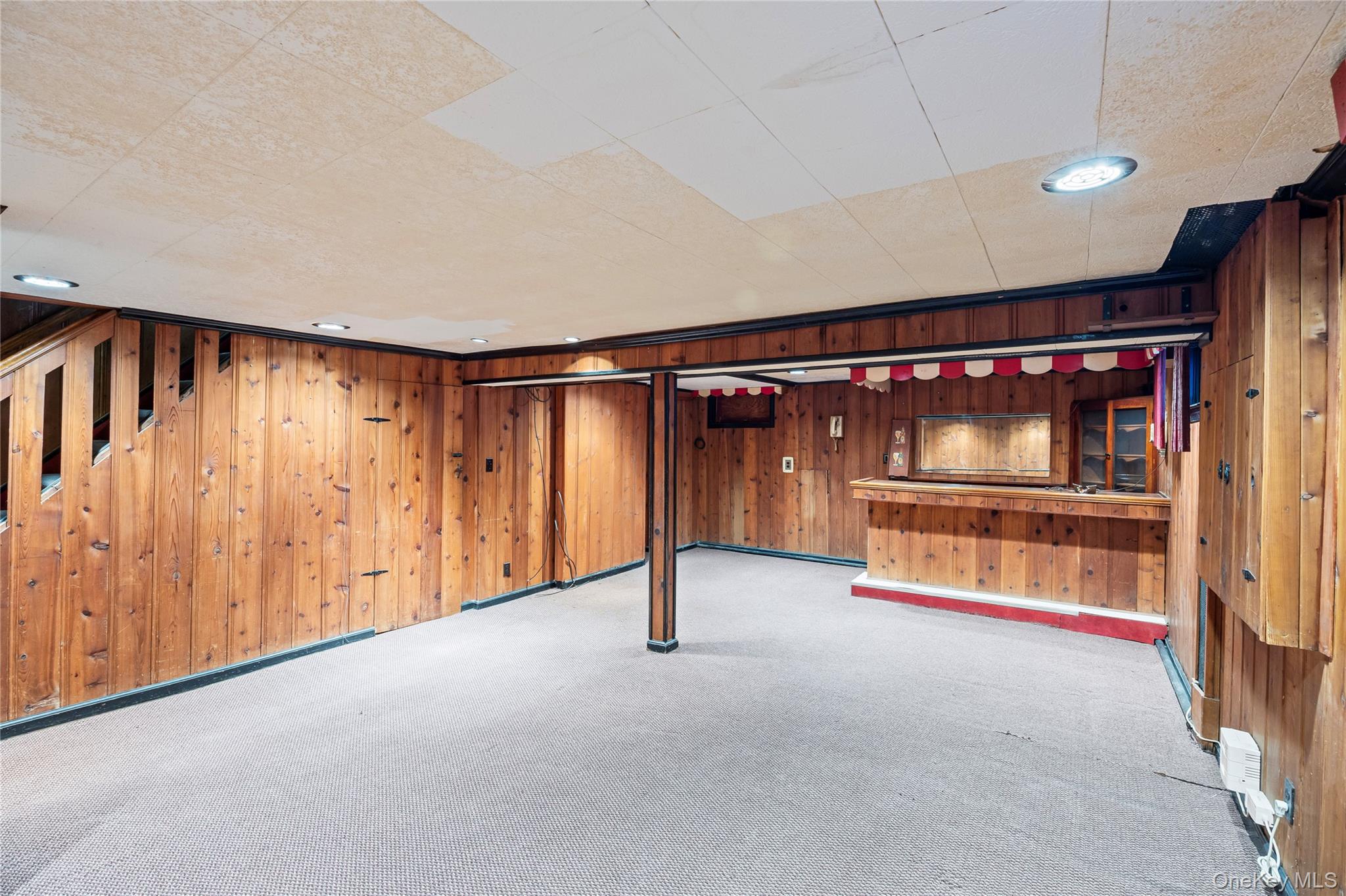 35 Lipton Lane, Williston Park, NY 11596