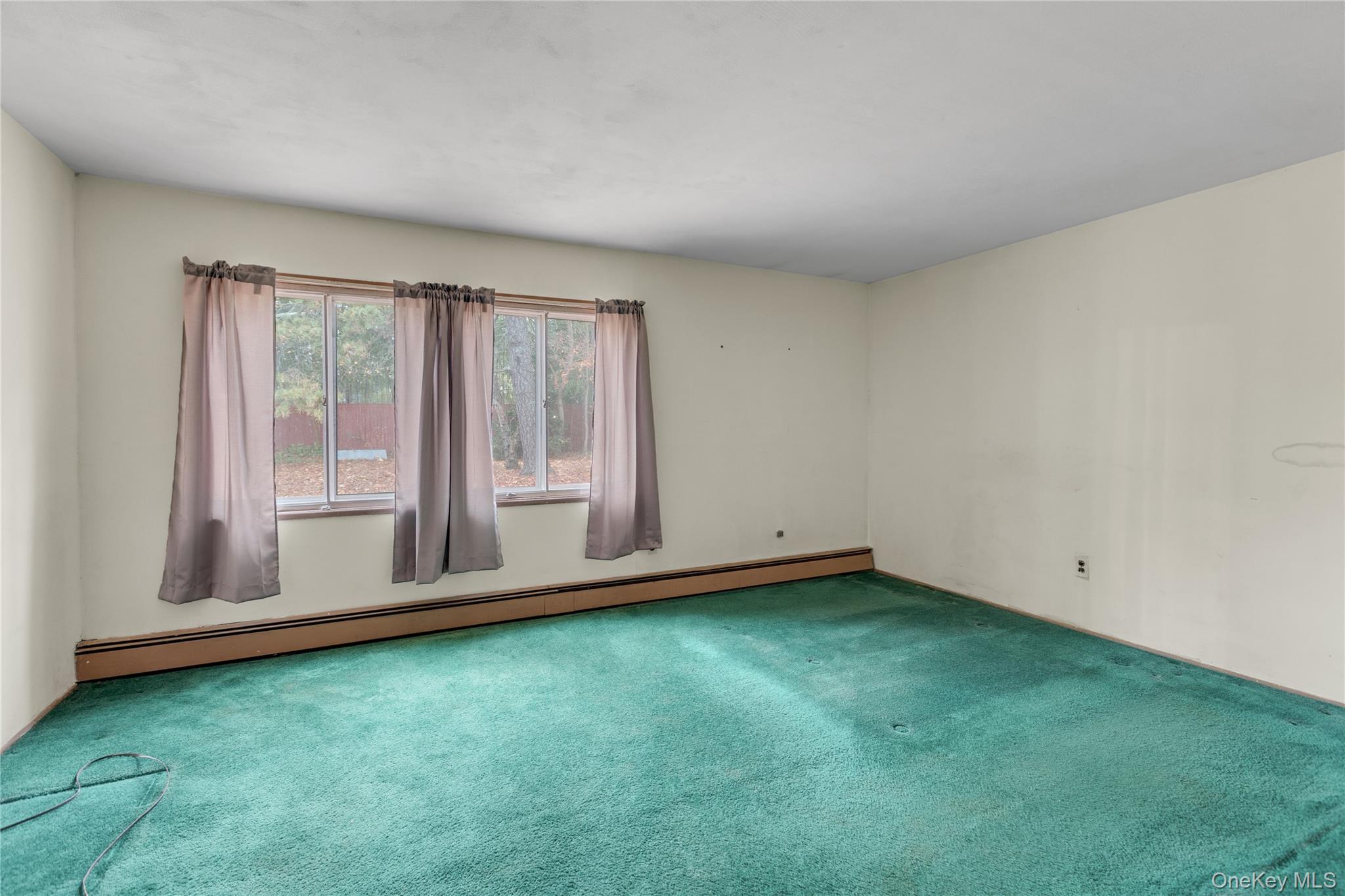 96 Split Cedar Drive, Islandia, NY 11749