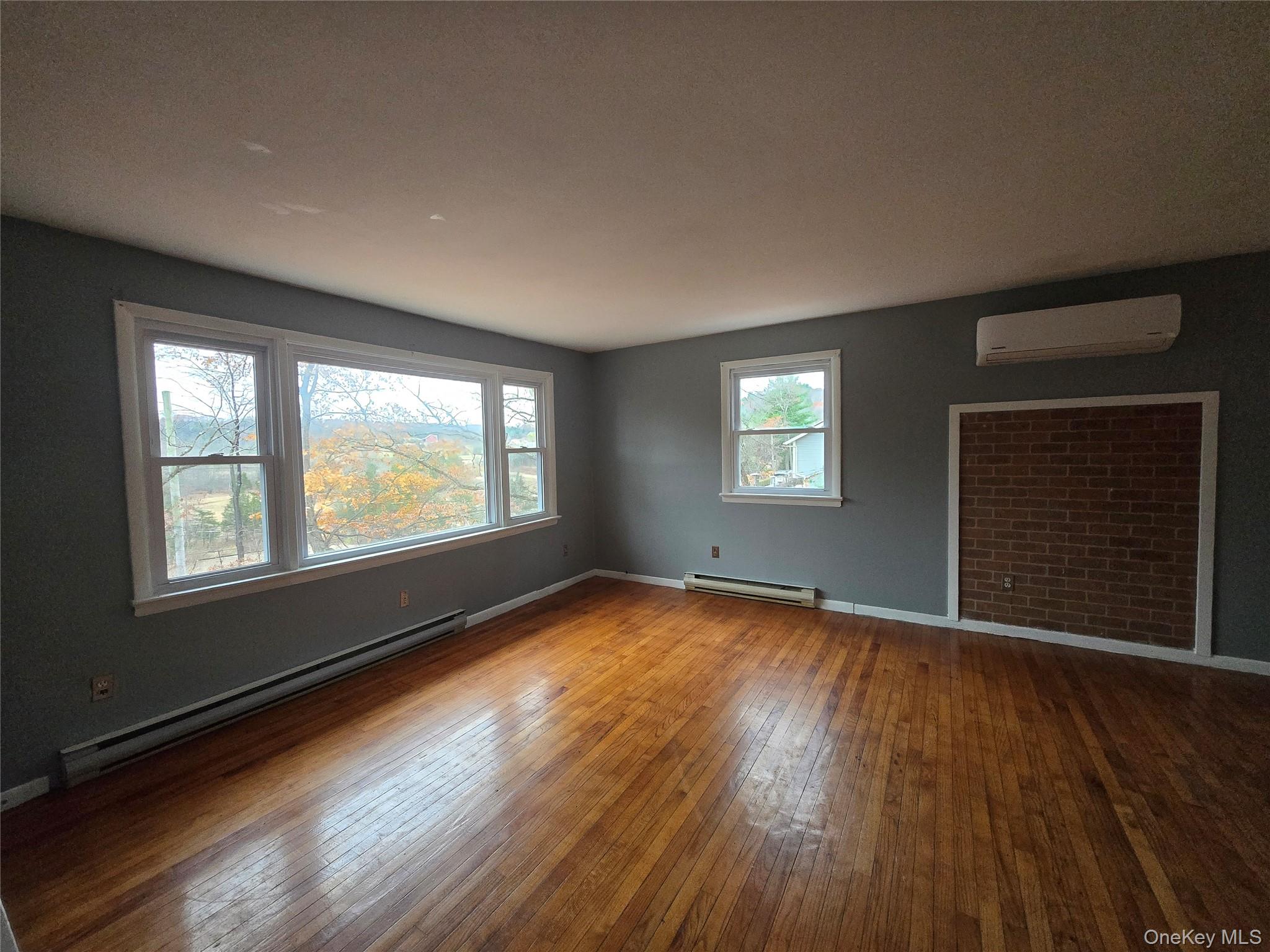 43 Glenmere Homesites Road, Florida, NY 10921