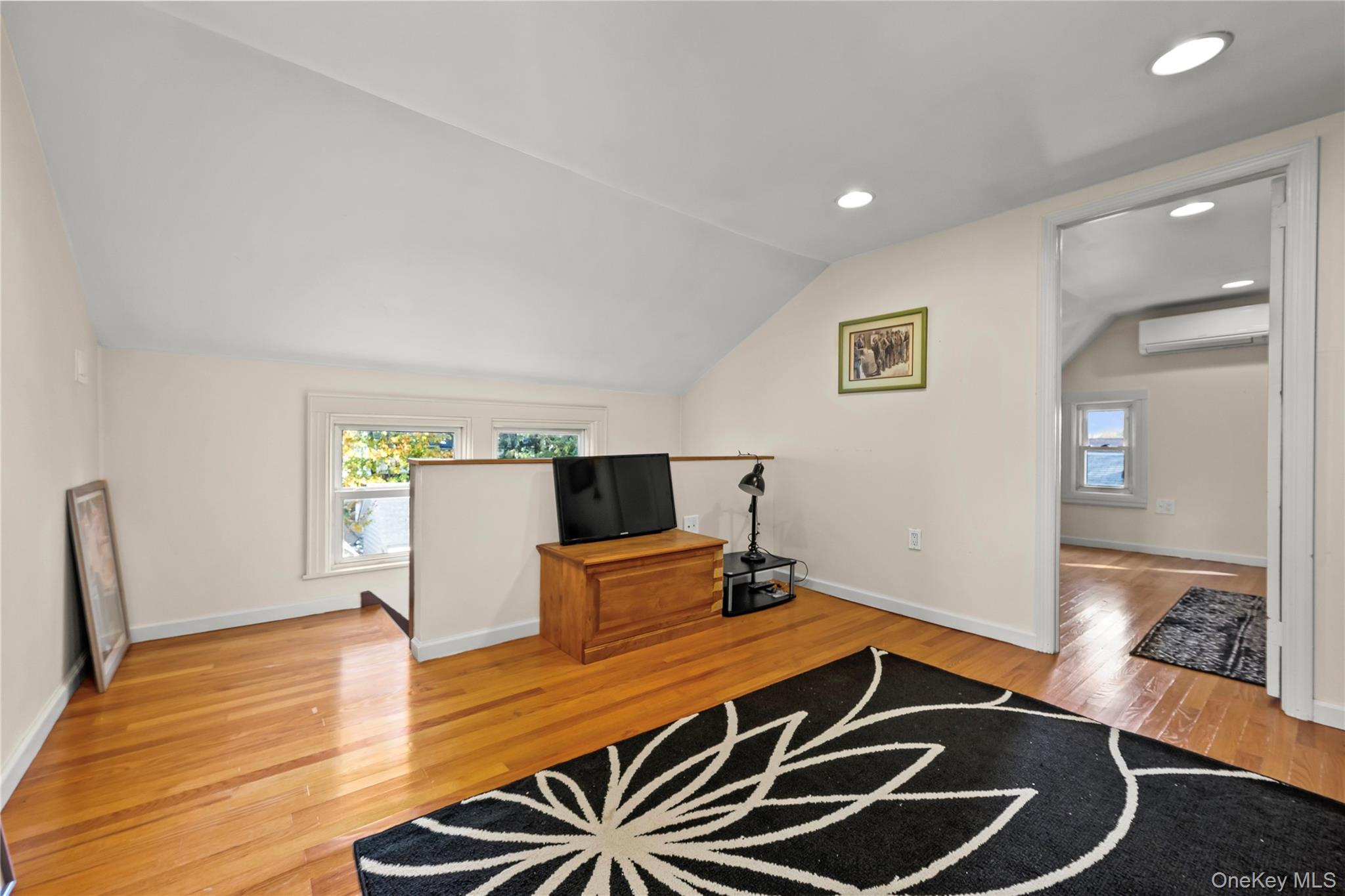 11245 178th Street, Addisleigh Park, NY 11433