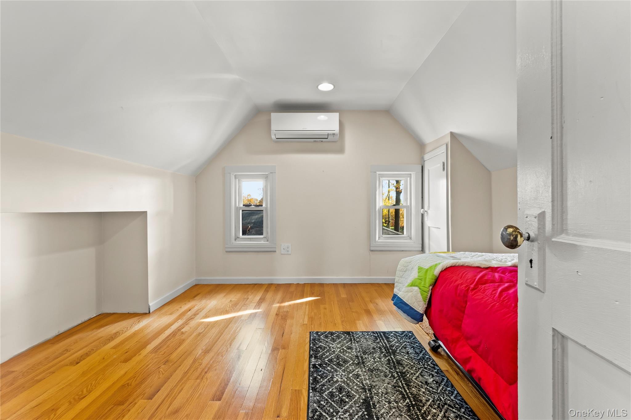 11245 178th Street, Addisleigh Park, NY 11433