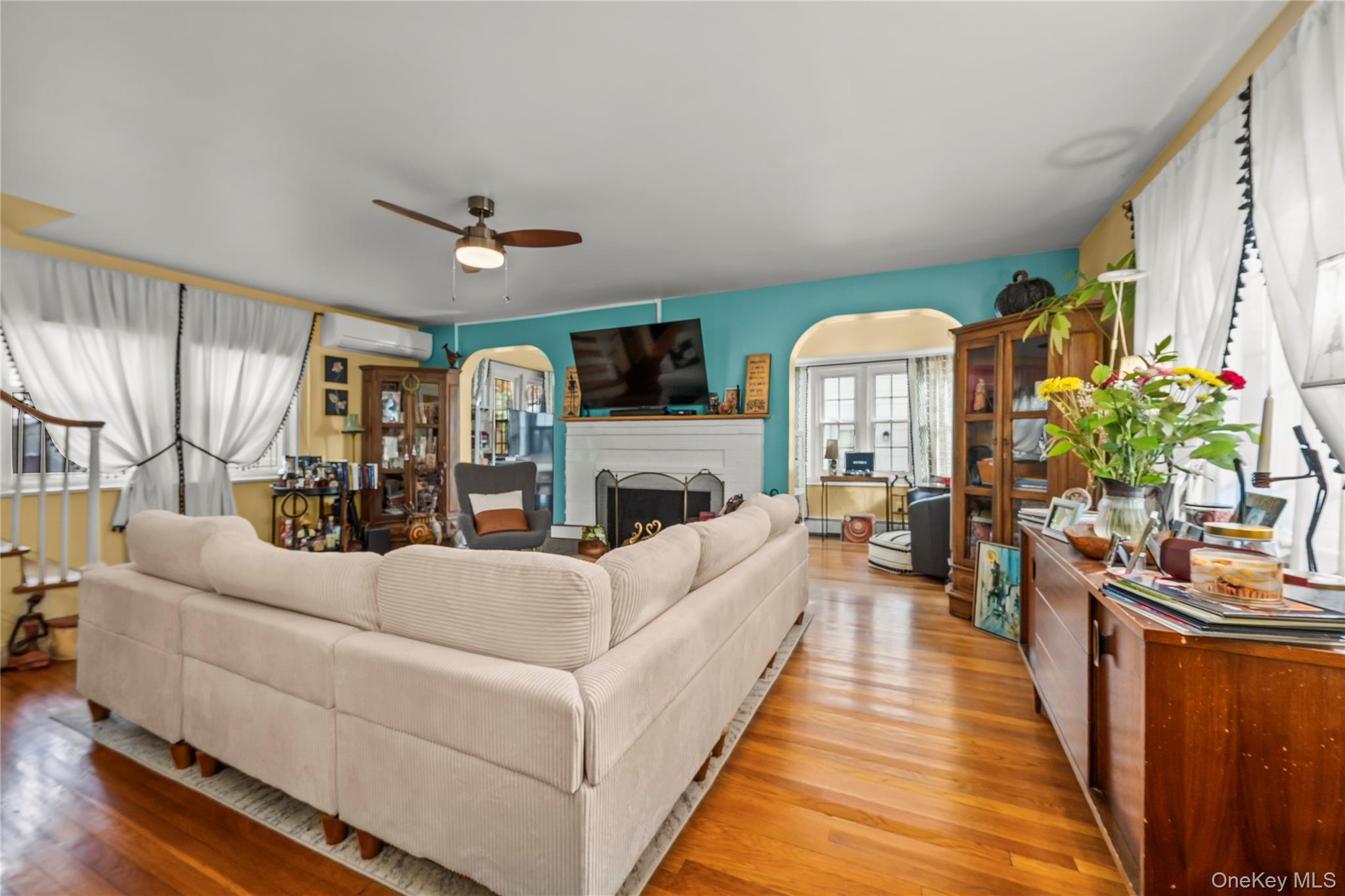 11245 178th Street, Addisleigh Park, NY 11433