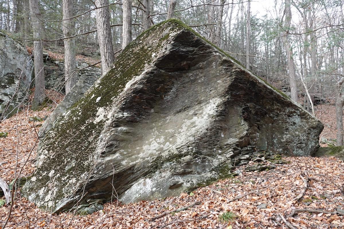 738 Manorville Road, Saugerties, NY 12477