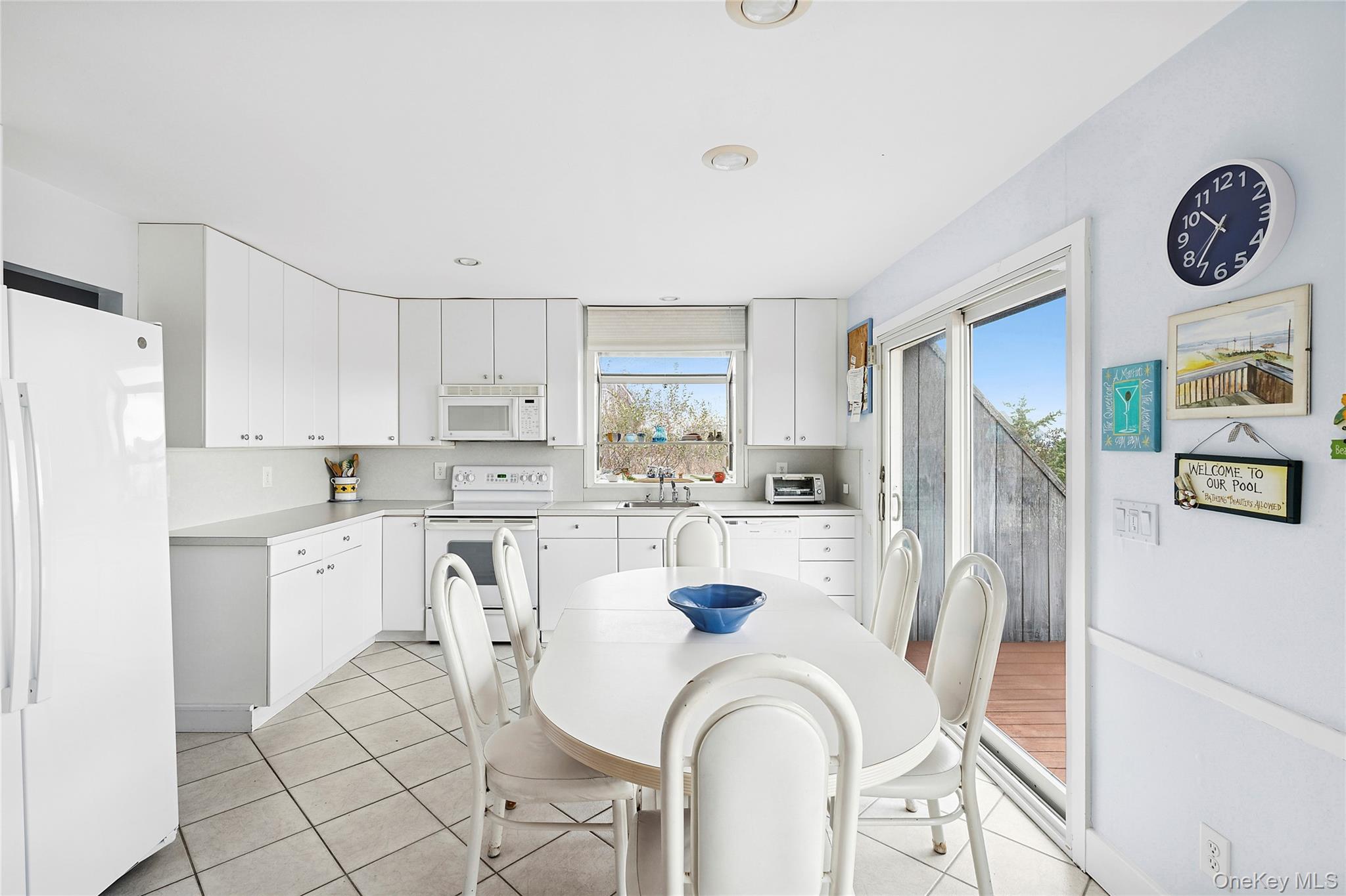 542 Dune Road, Westhampton, NY 11977