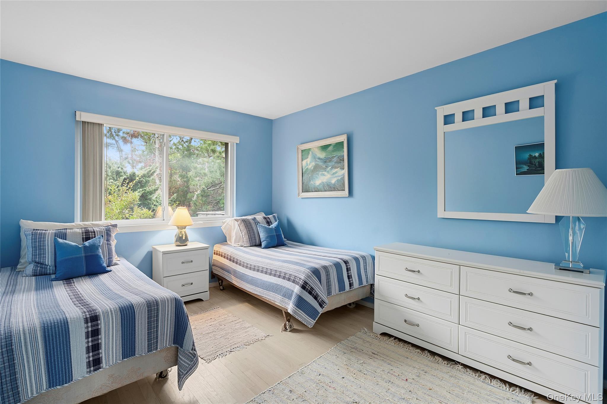 542 Dune Road, Westhampton, NY 11977