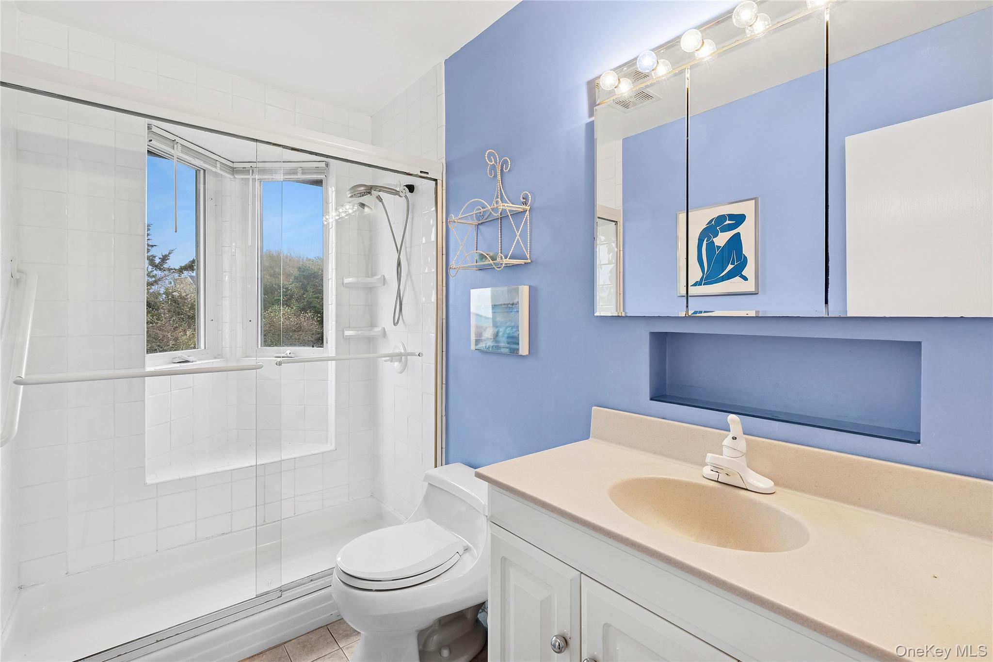 542 Dune Road, Westhampton, NY 11977