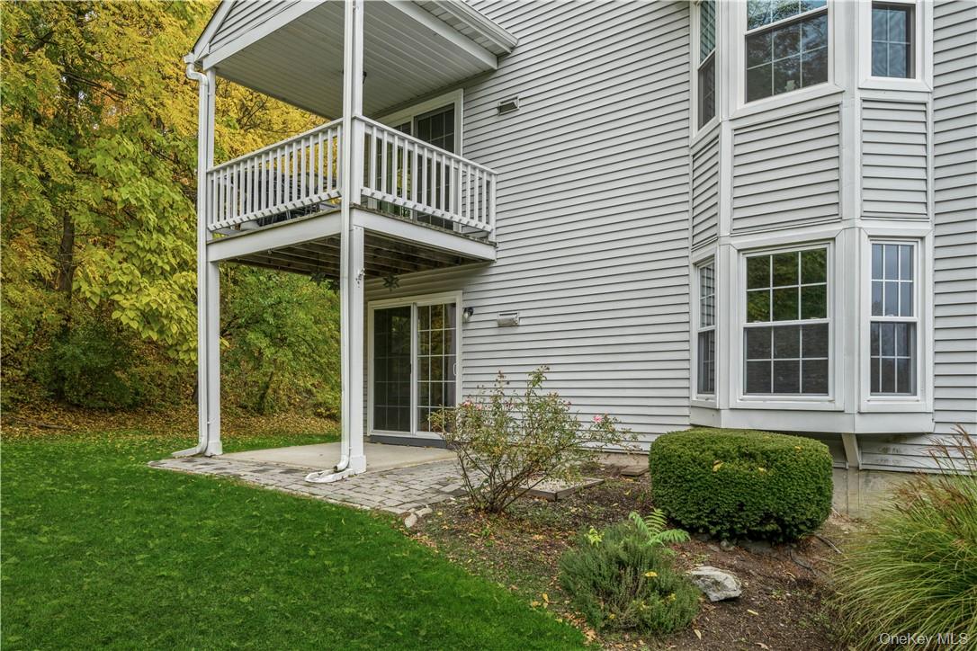 27 The Knolls, Warwick, NY 10990