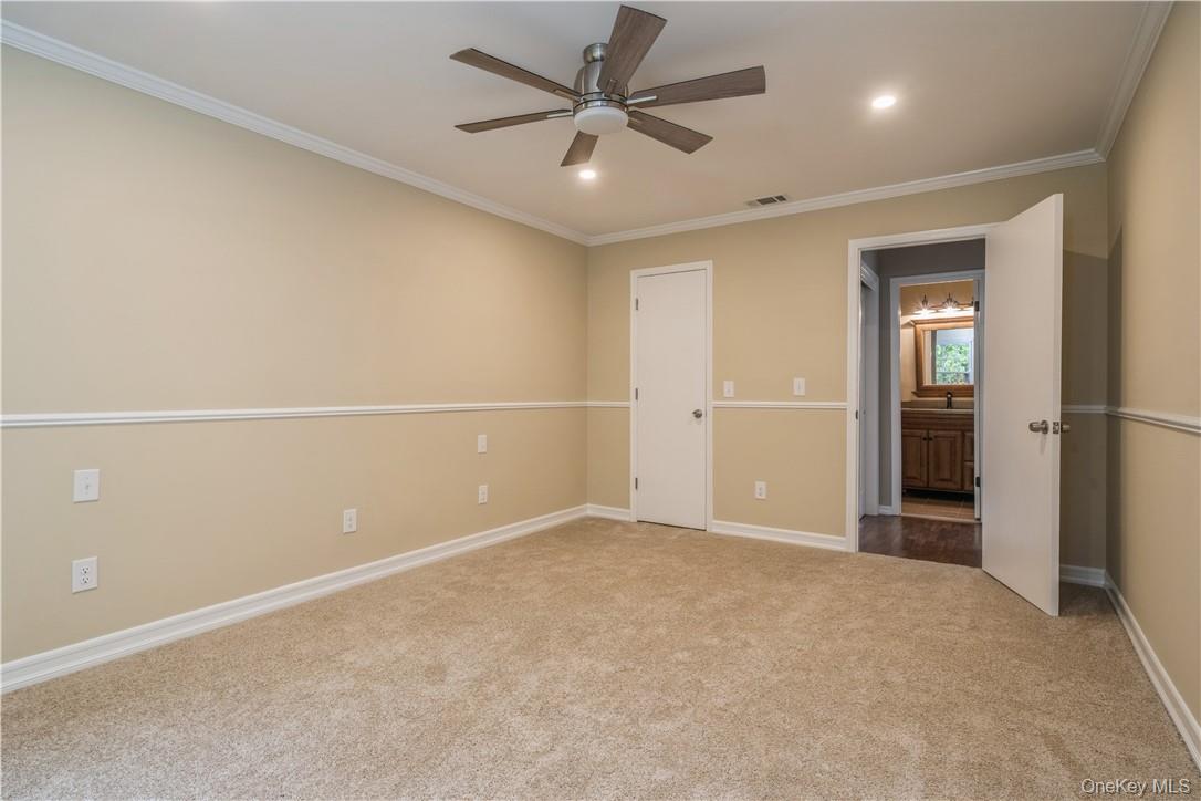 27 The Knolls, Warwick, NY 10990