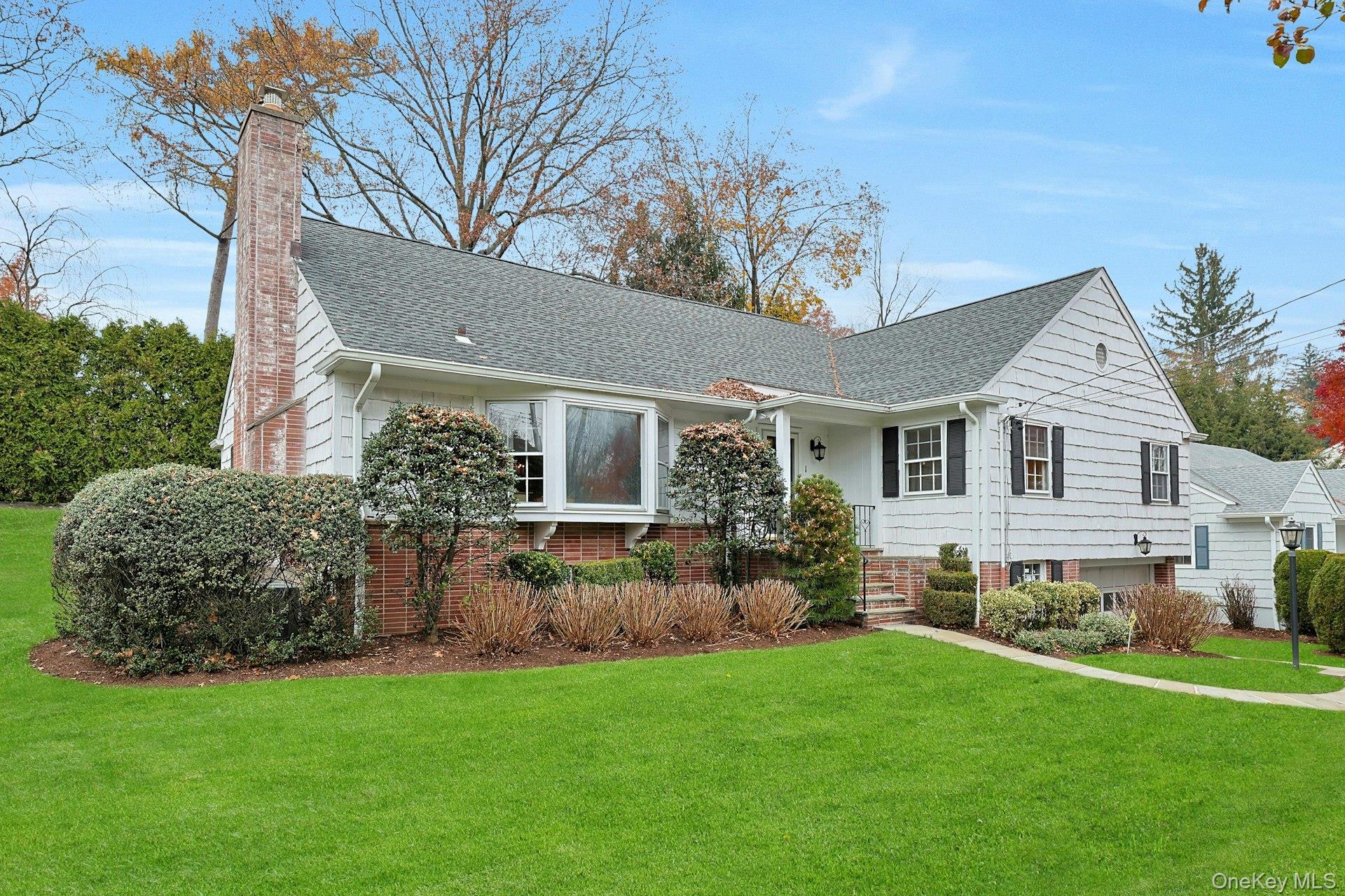 1 Elm Road, Scarsdale, NY 10583