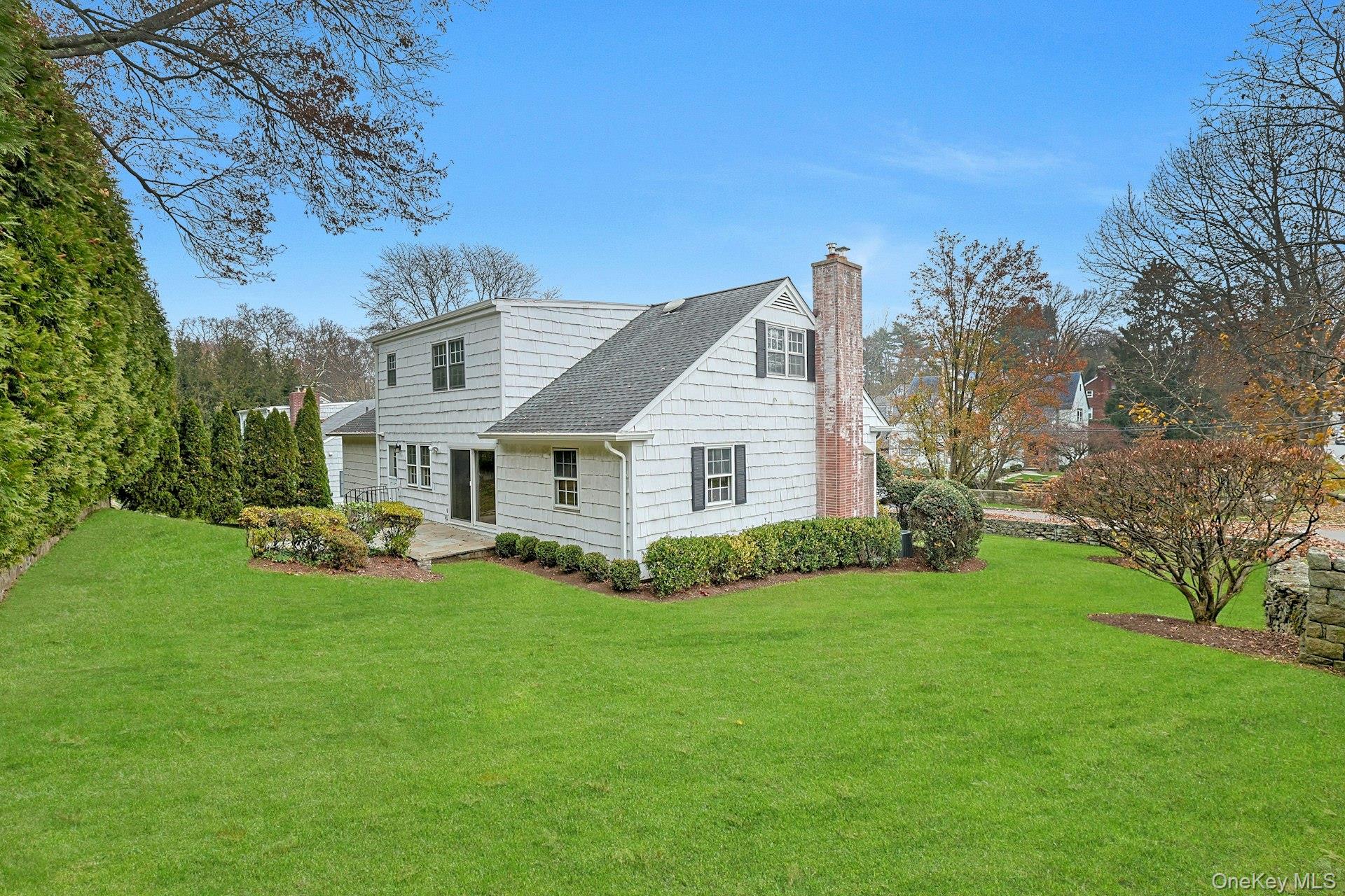 1 Elm Road, Scarsdale, NY 10583