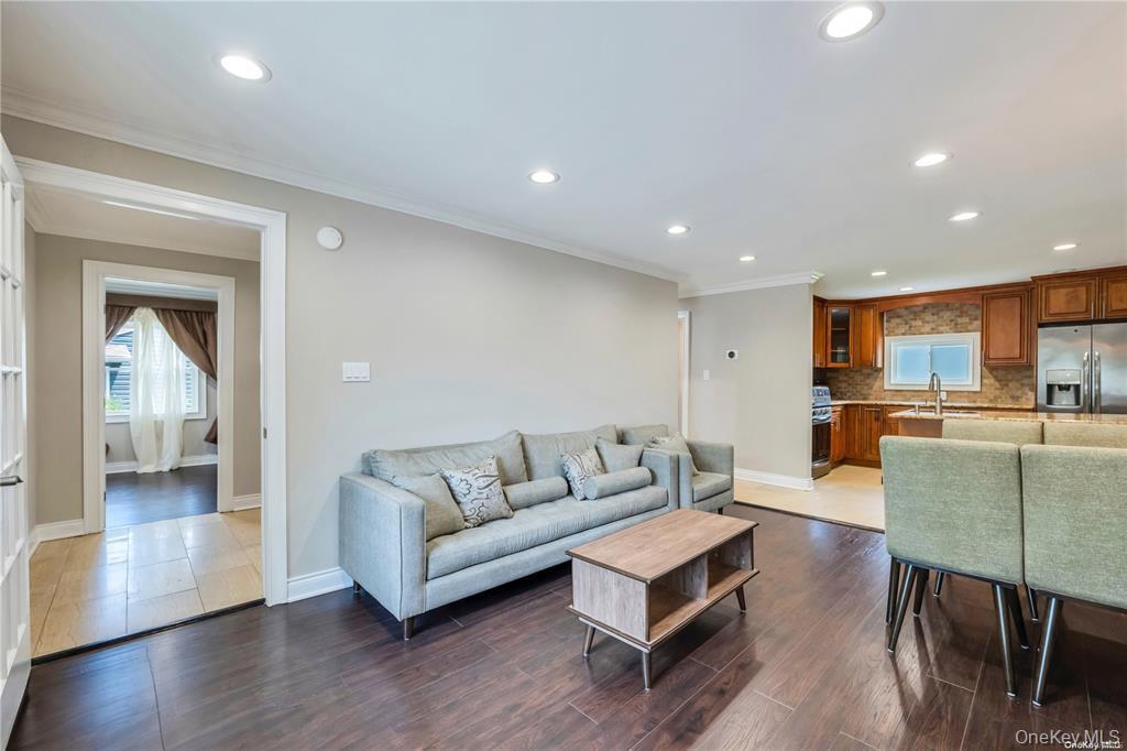 531 Old Country Road, Plainview, NY 11803