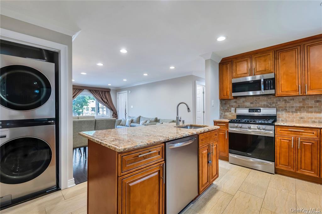 531 Old Country Road, Plainview, NY 11803