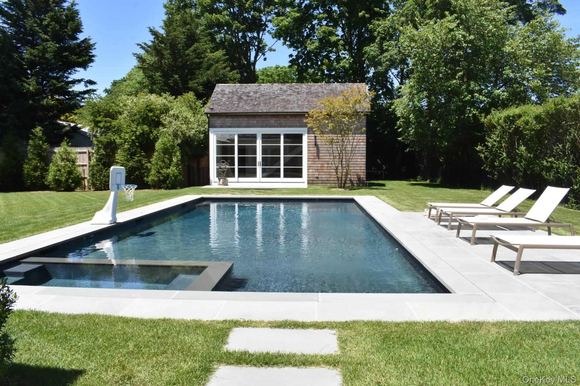 187 Meeting House Lane, Southampton, NY 11968