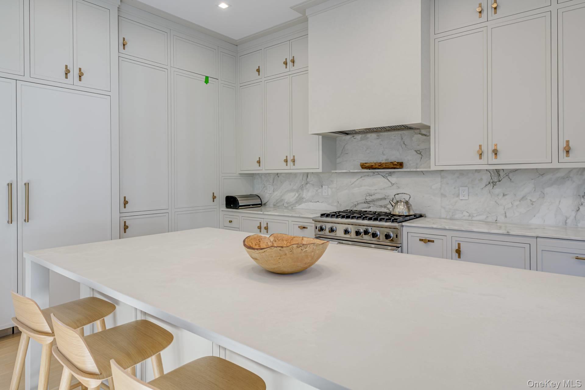 187 Meeting House Lane, Southampton, NY 11968