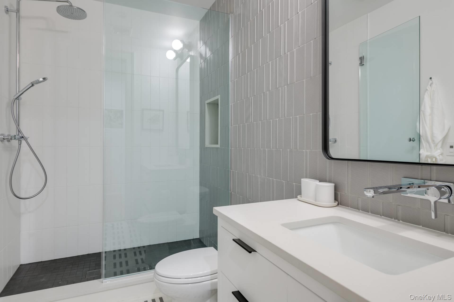 187 Meeting House Lane, Southampton, NY 11968