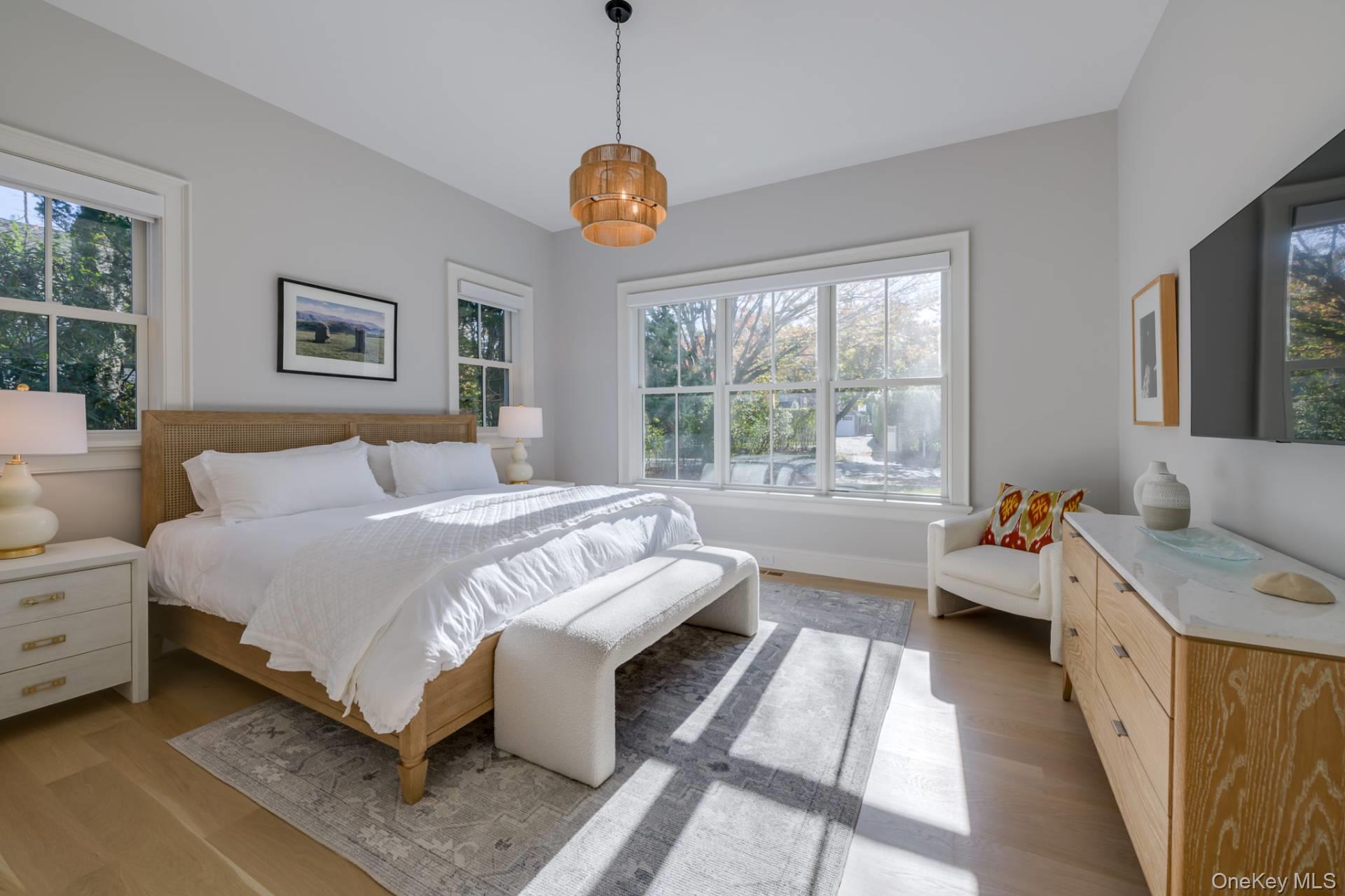 187 Meeting House Lane, Southampton, NY 11968