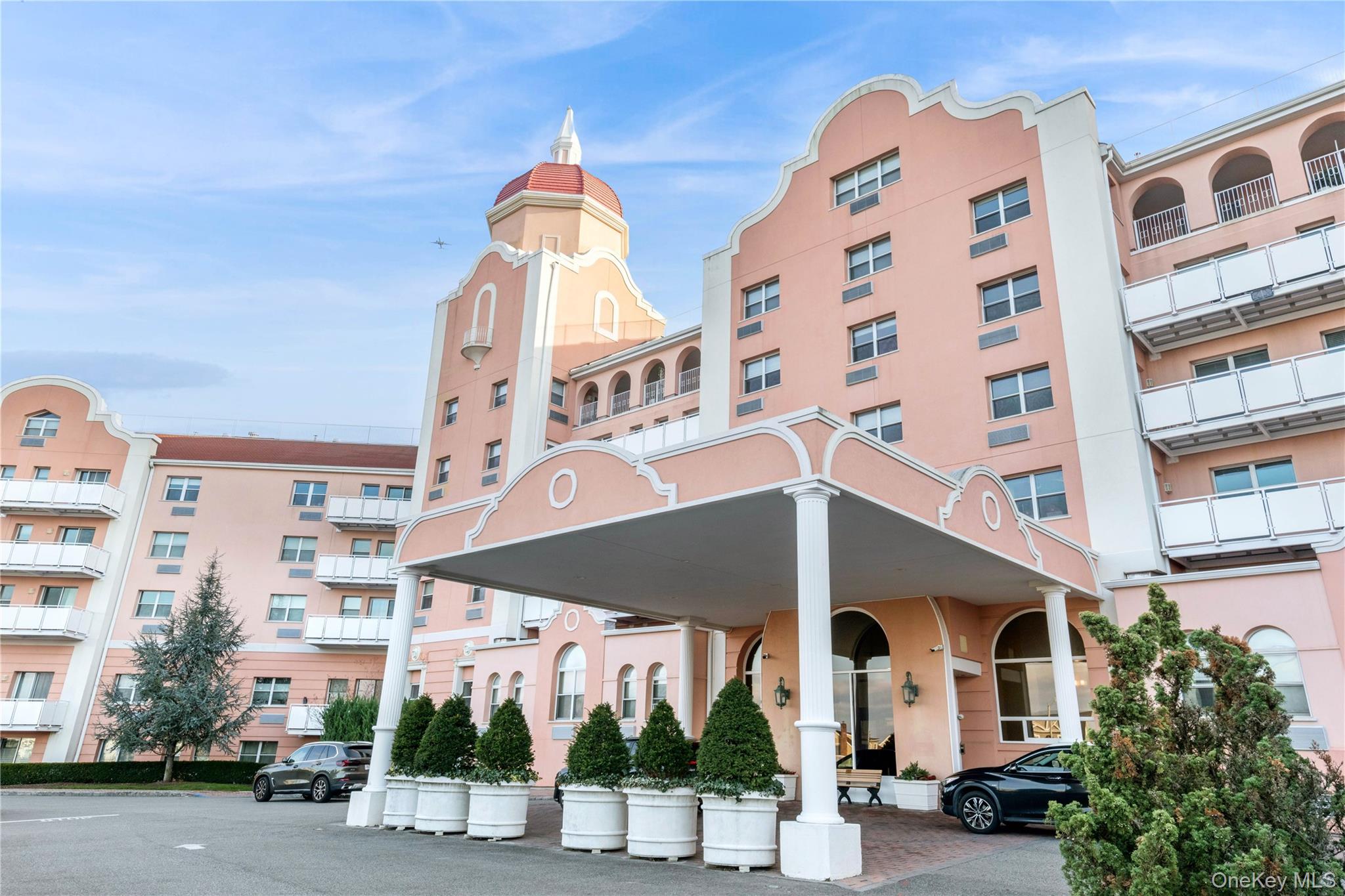 2 Richmond Road # ph 6r, Lido Beach, NY 11561