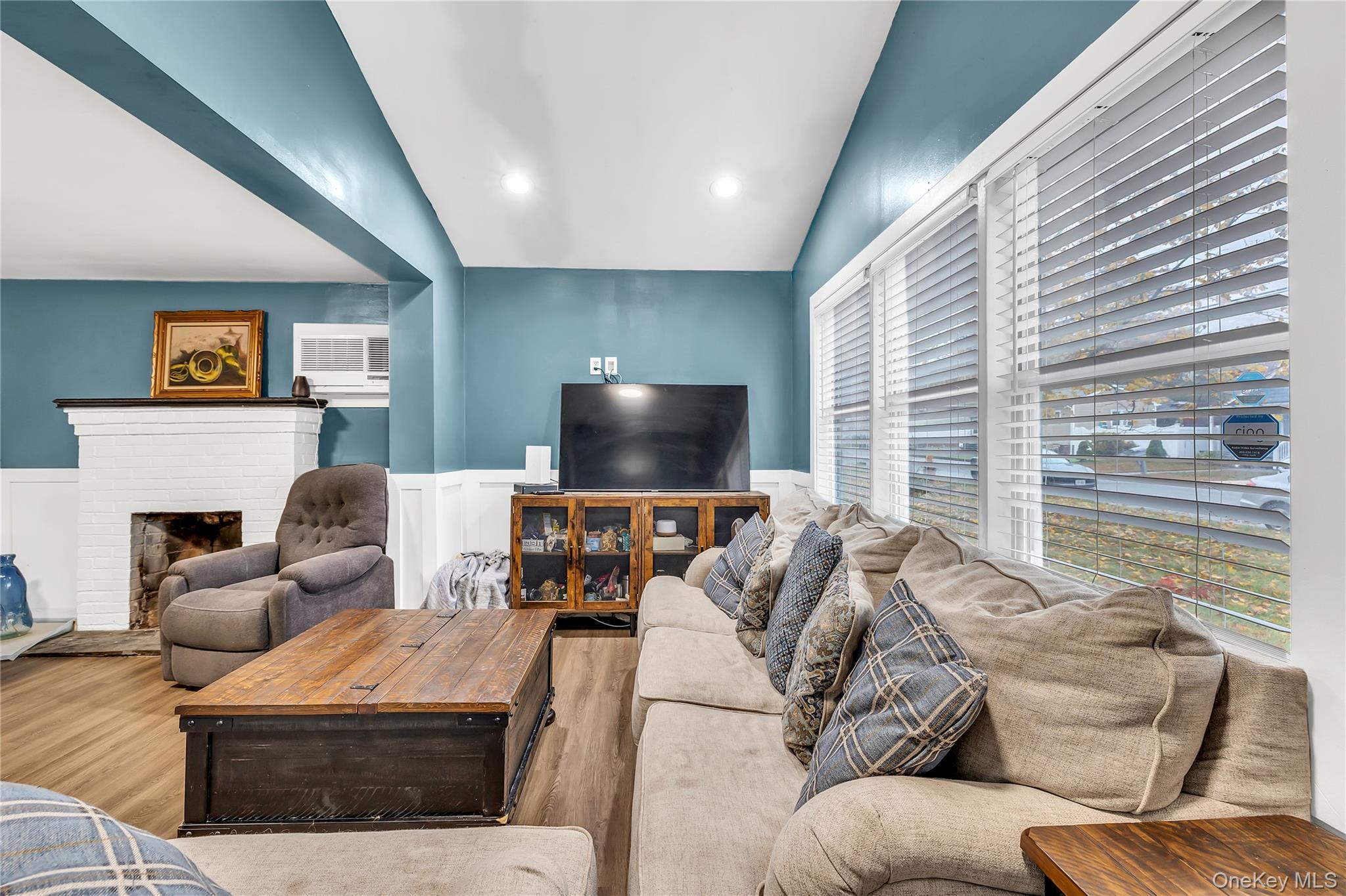 74 Weichers Avenue, Ronkonkoma, NY 11779