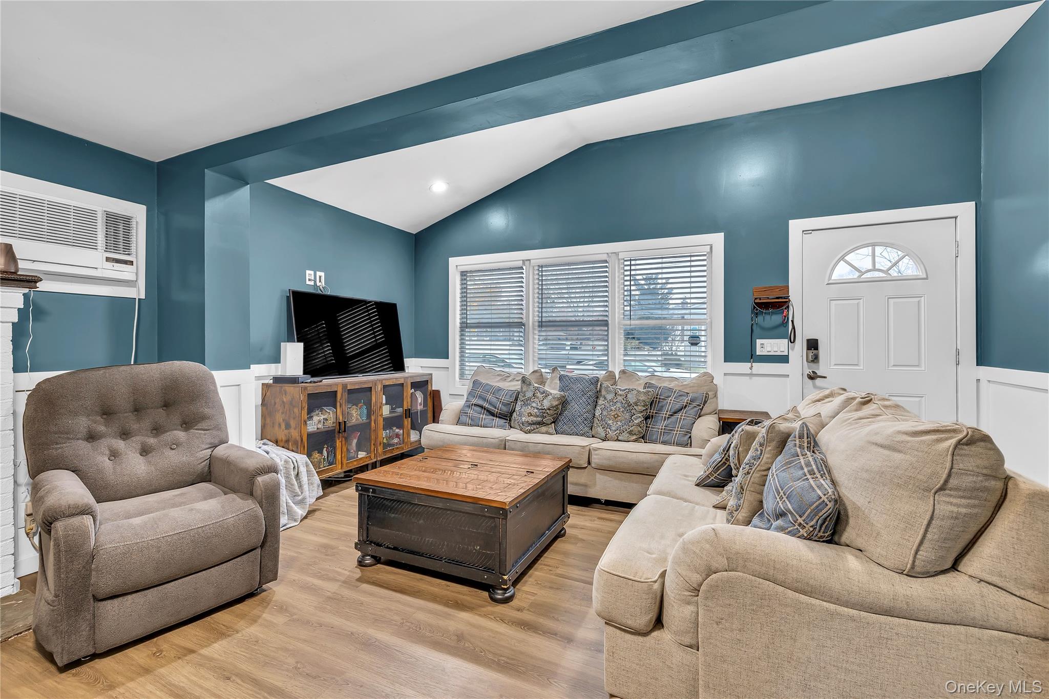 74 Weichers Avenue, Ronkonkoma, NY 11779