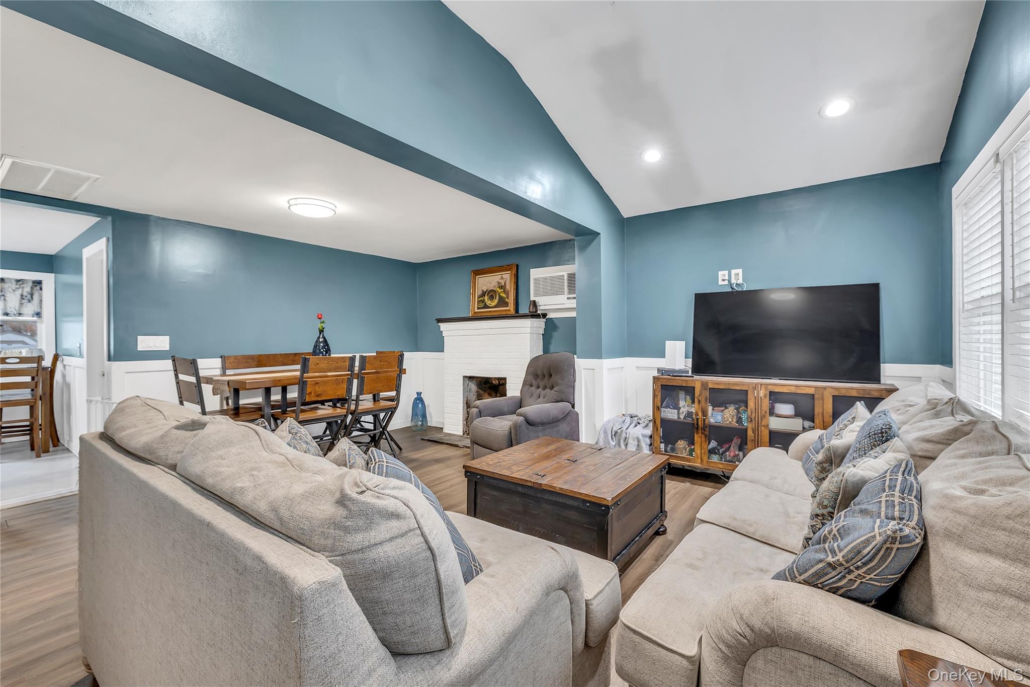 74 Weichers Avenue, Ronkonkoma, NY 11779