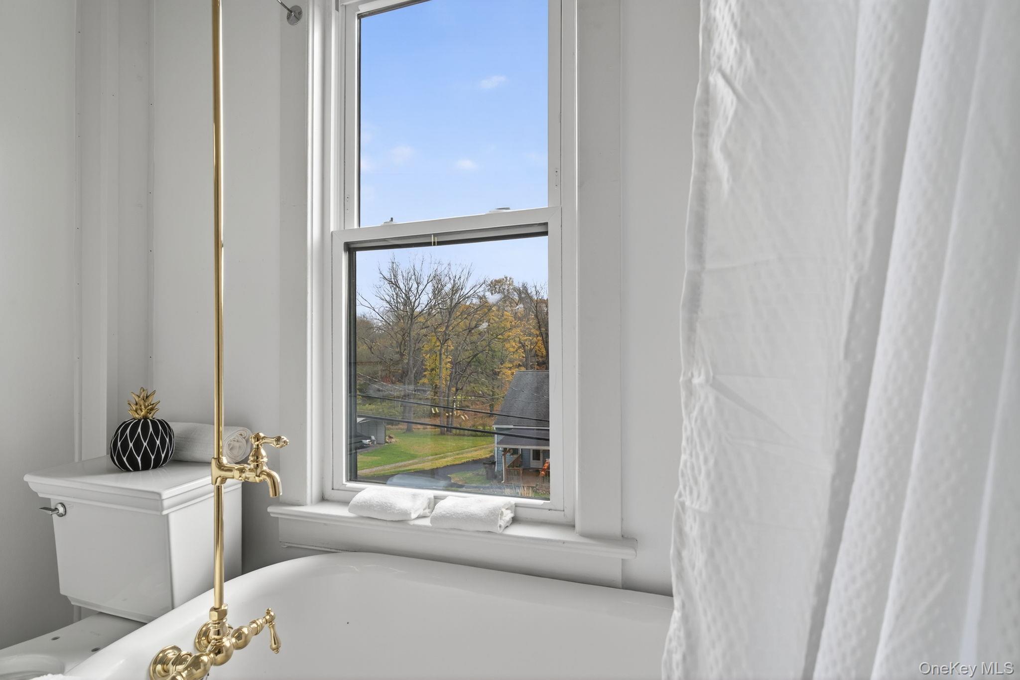 139 Linderman Avenue, Kingston, NY 12401