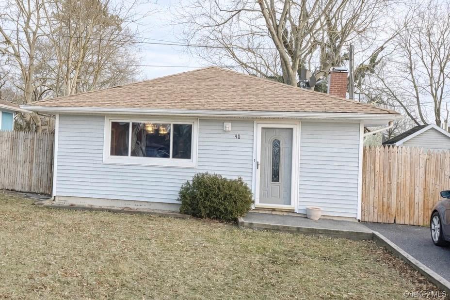 40 Pinewood Drive, Shirley, NY 11967