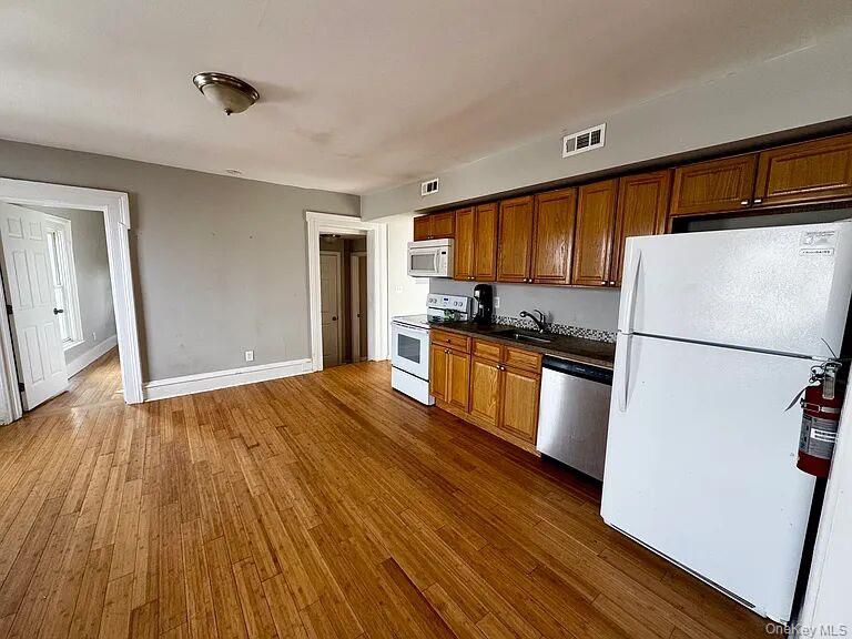 9 S Clinton Street, Poughkeepsie, NY 12601