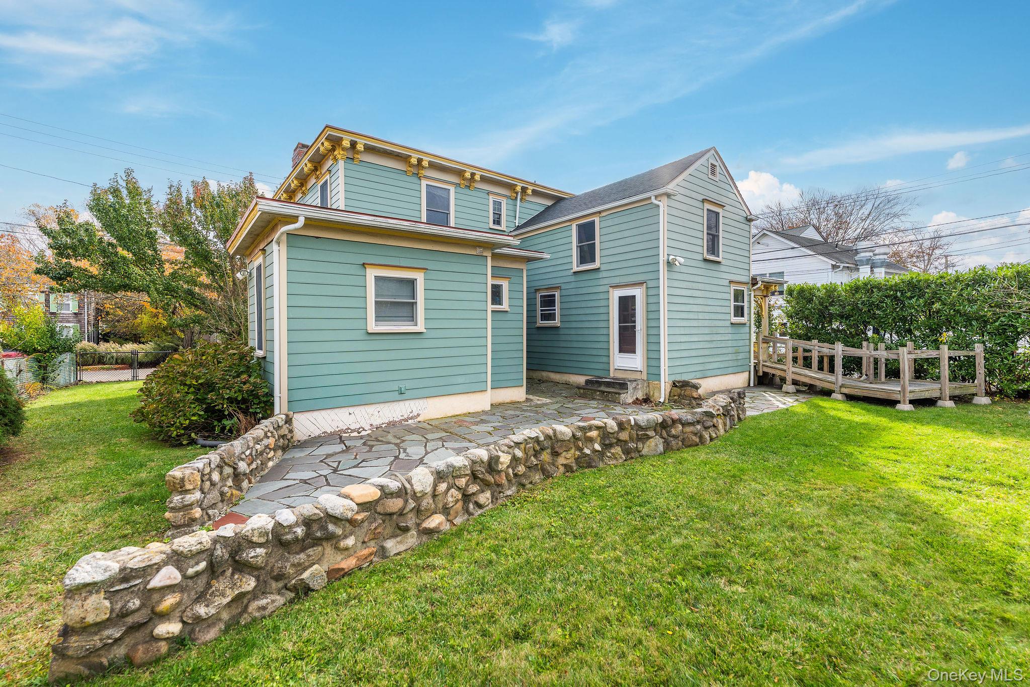 168 Bay Avenue, Greenport, NY 11944