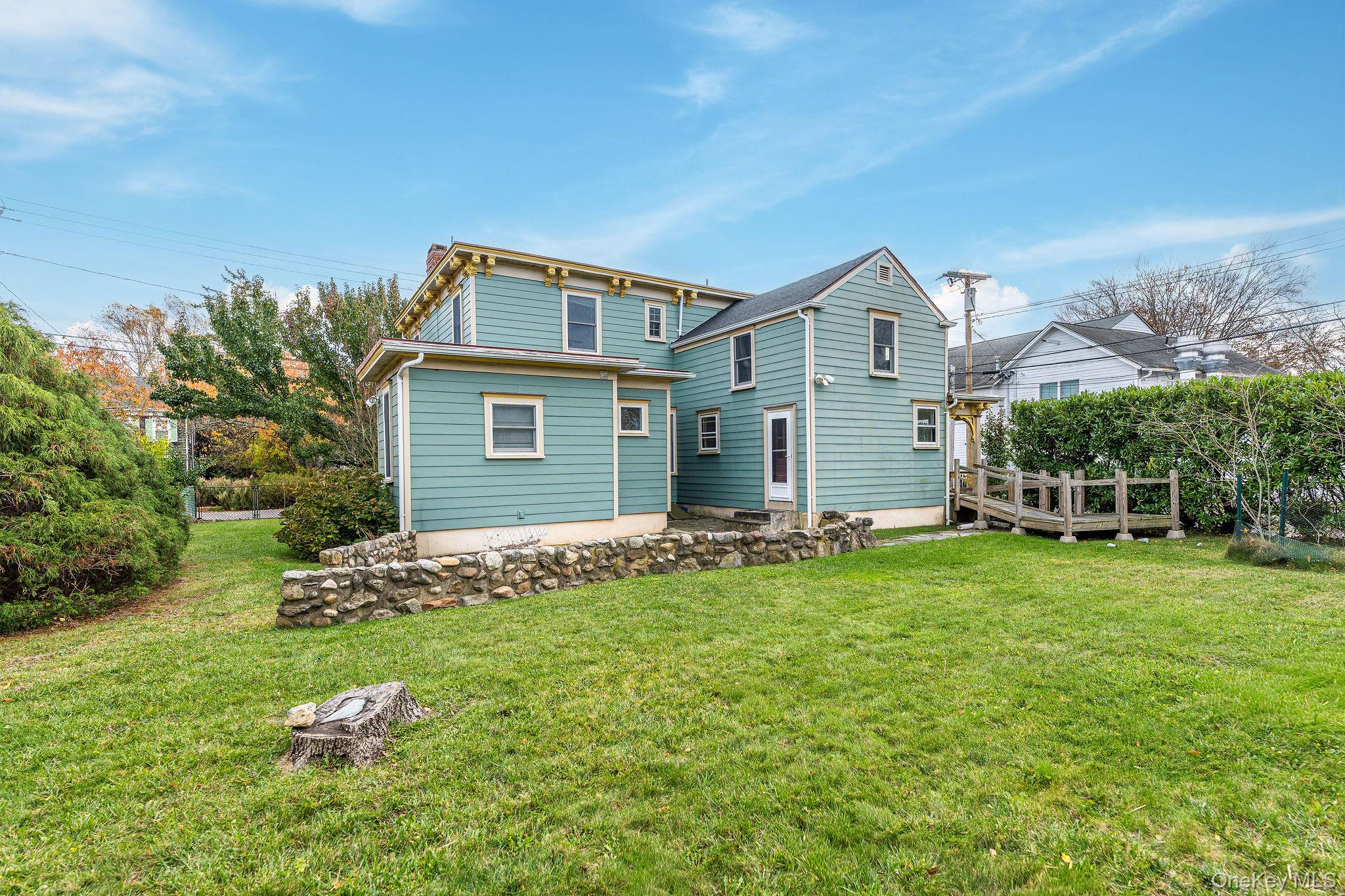 168 Bay Avenue, Greenport, NY 11944