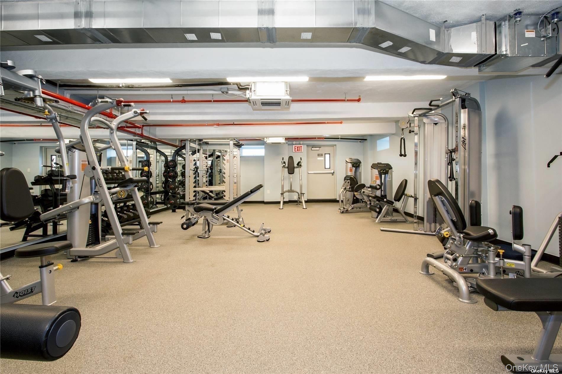 2 Richmond Road # 4v, Lido Beach, NY 11561