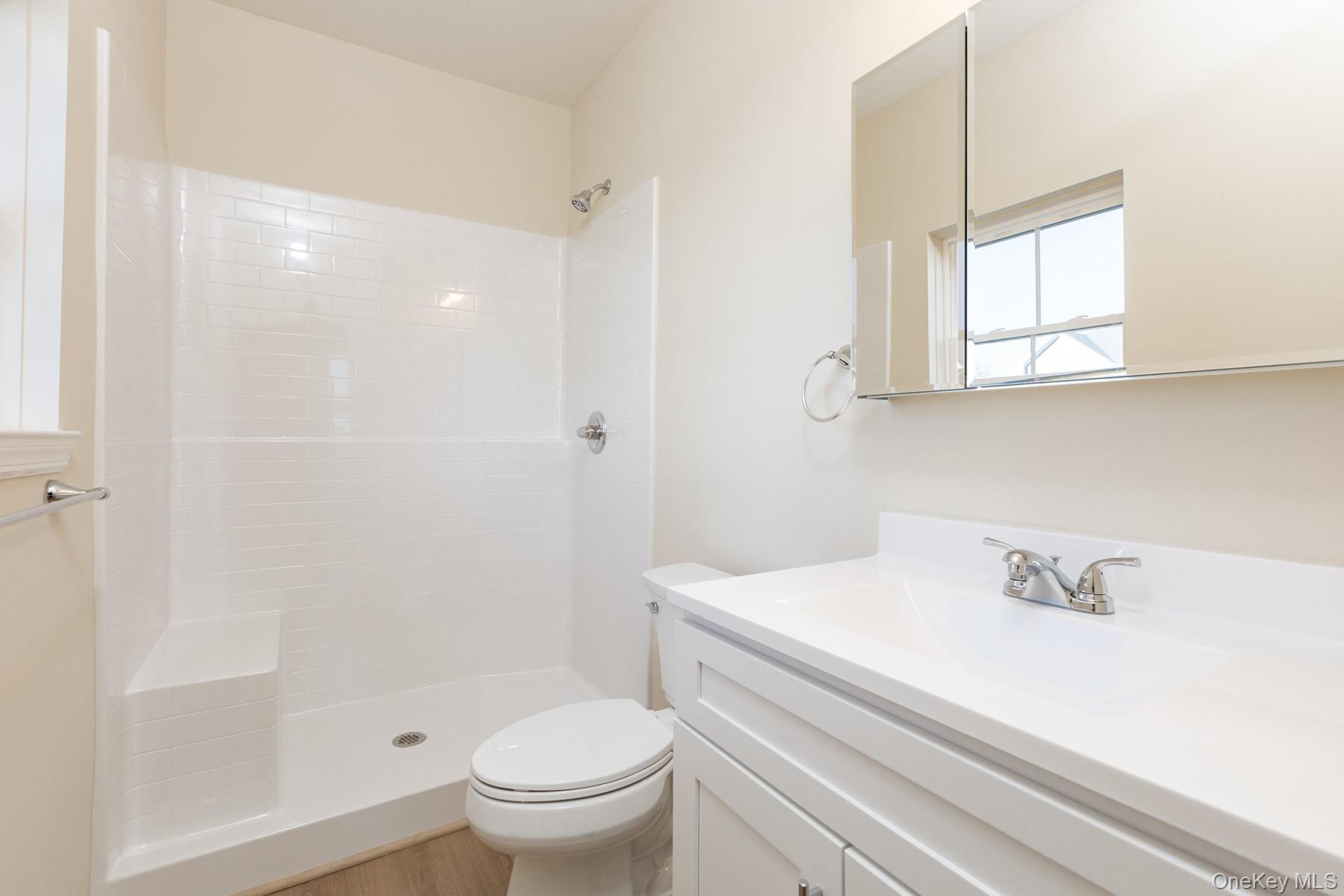 843 Lake Boulevard # 205, Lindenhurst, NY 11757