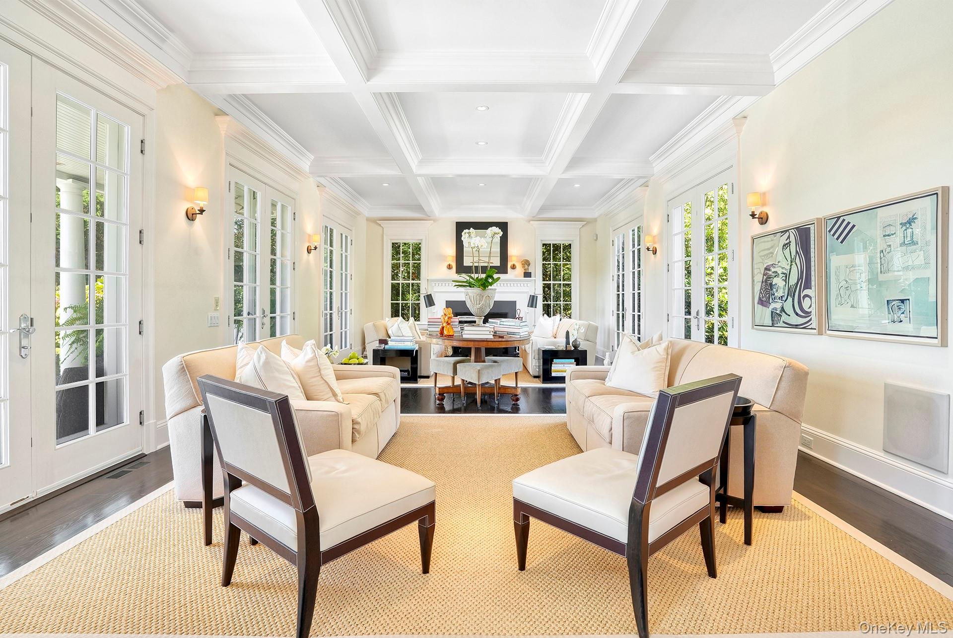 10 Horse Meadow Lane, East Hampton, NY 11937