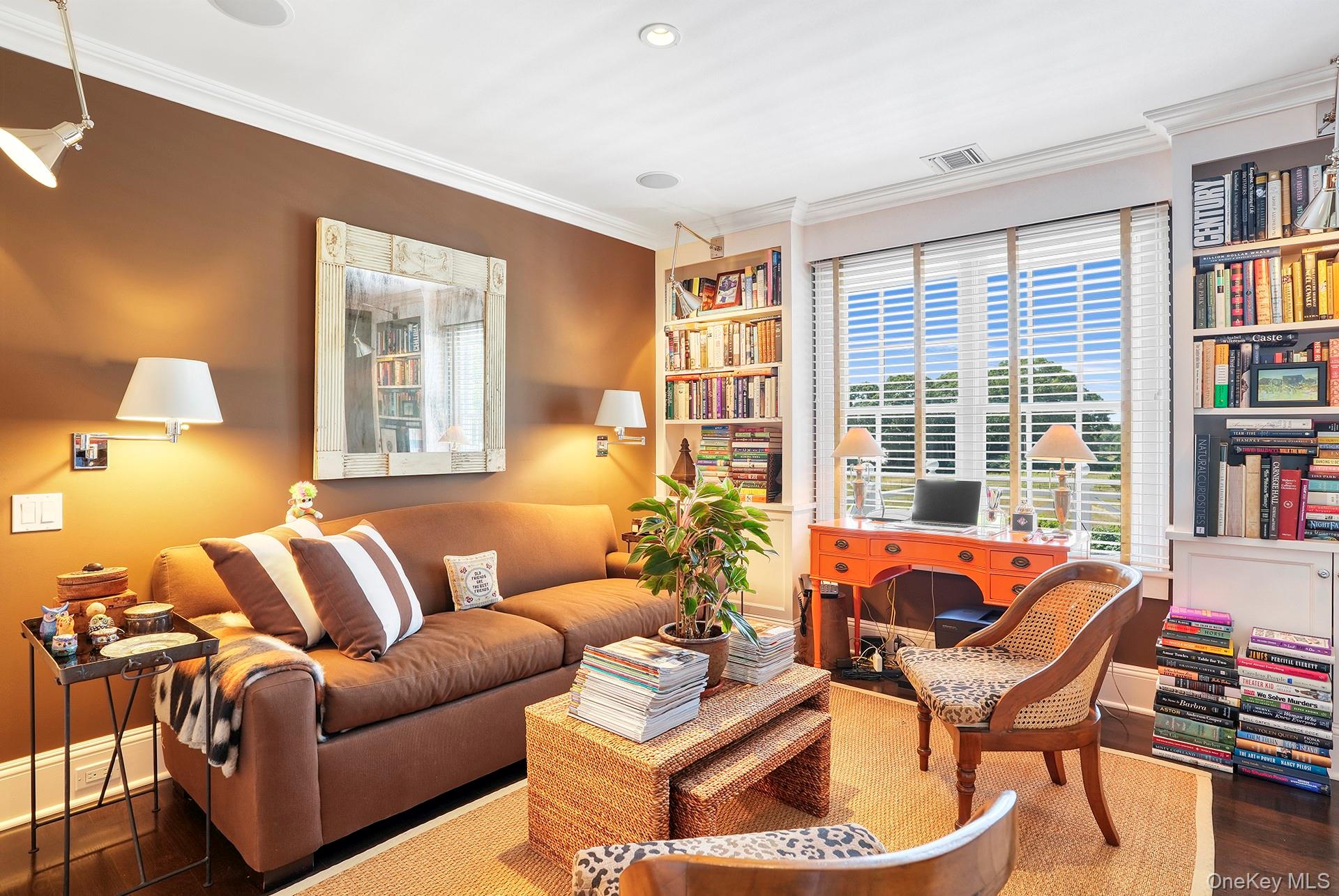 10 Horse Meadow Lane, East Hampton, NY 11937