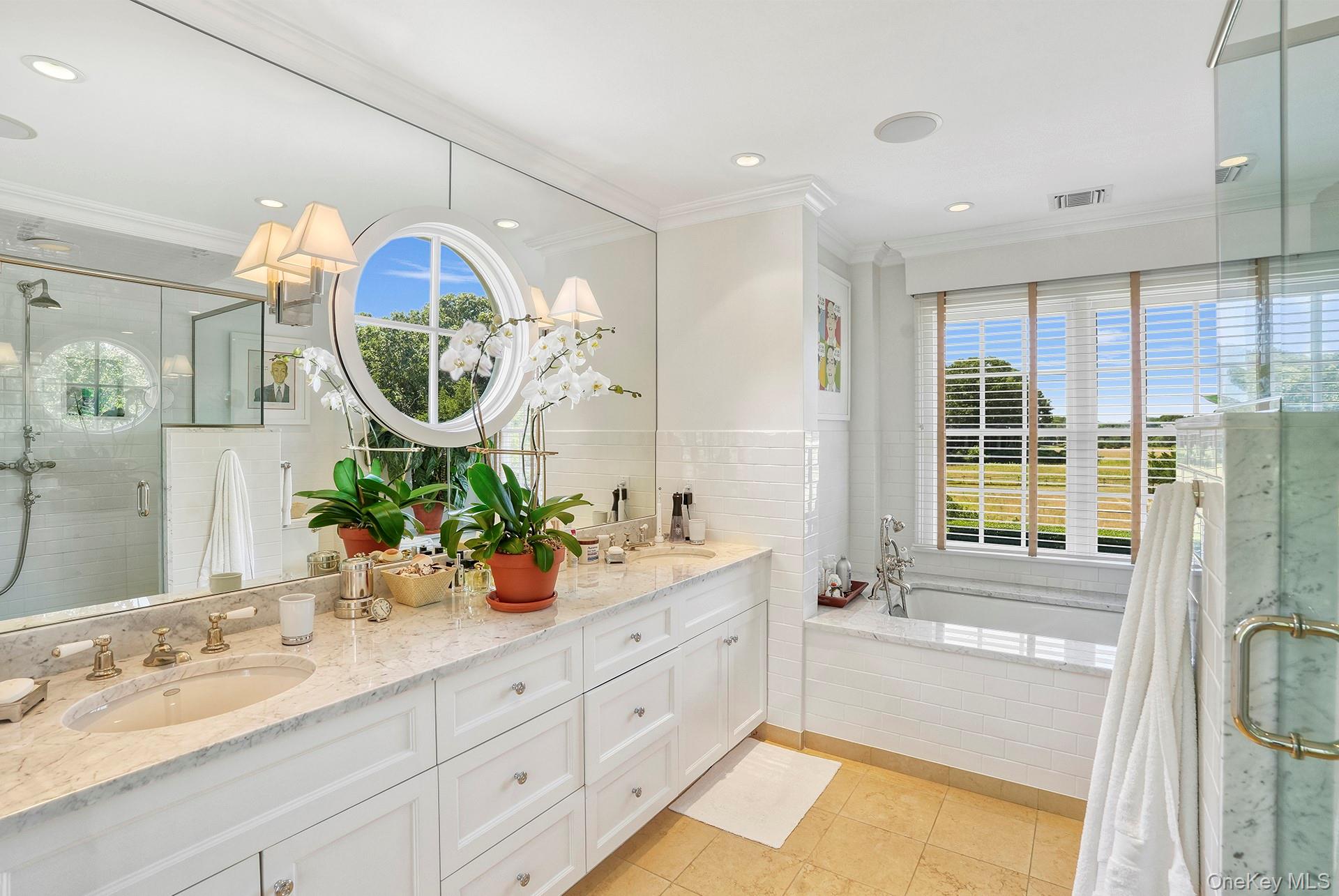 10 Horse Meadow Lane, East Hampton, NY 11937